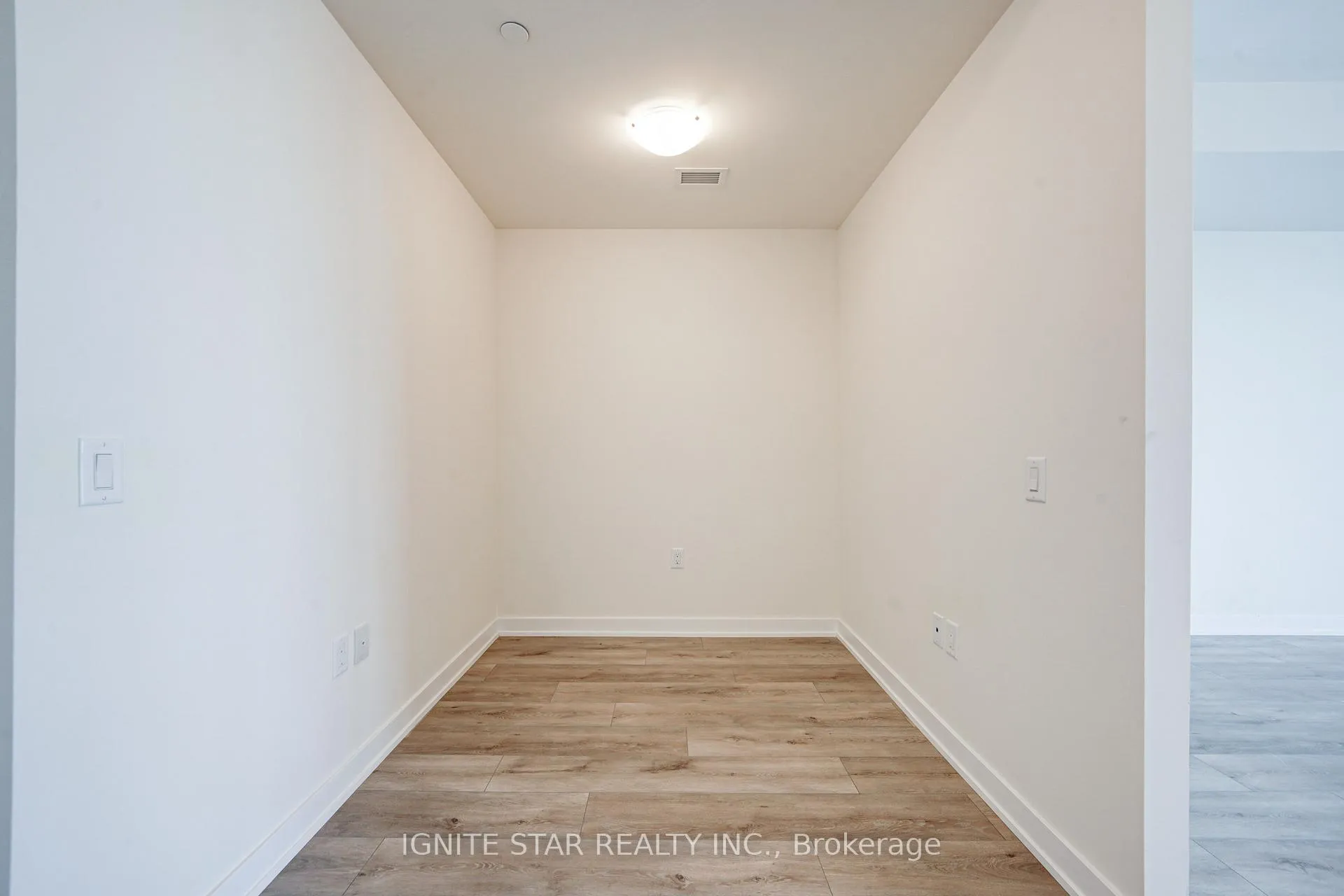 Photo 6 of Unit 4008, 28 Freeland Street, Toronto, Waterfront Communities — HOMEH