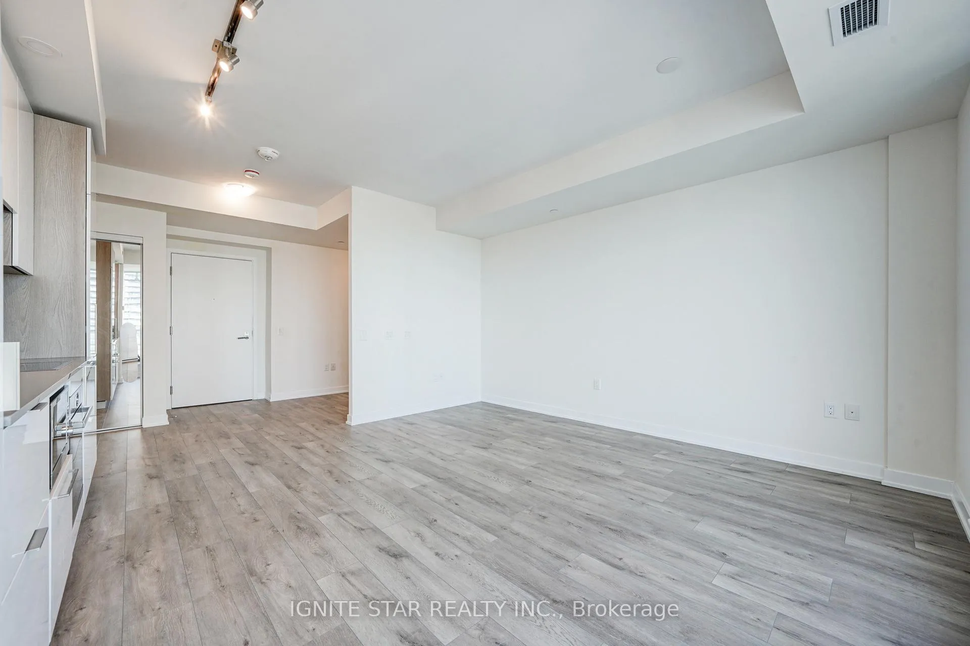 Photo 9 of Unit 4008, 28 Freeland Street, Toronto, Waterfront Communities — HOMEH