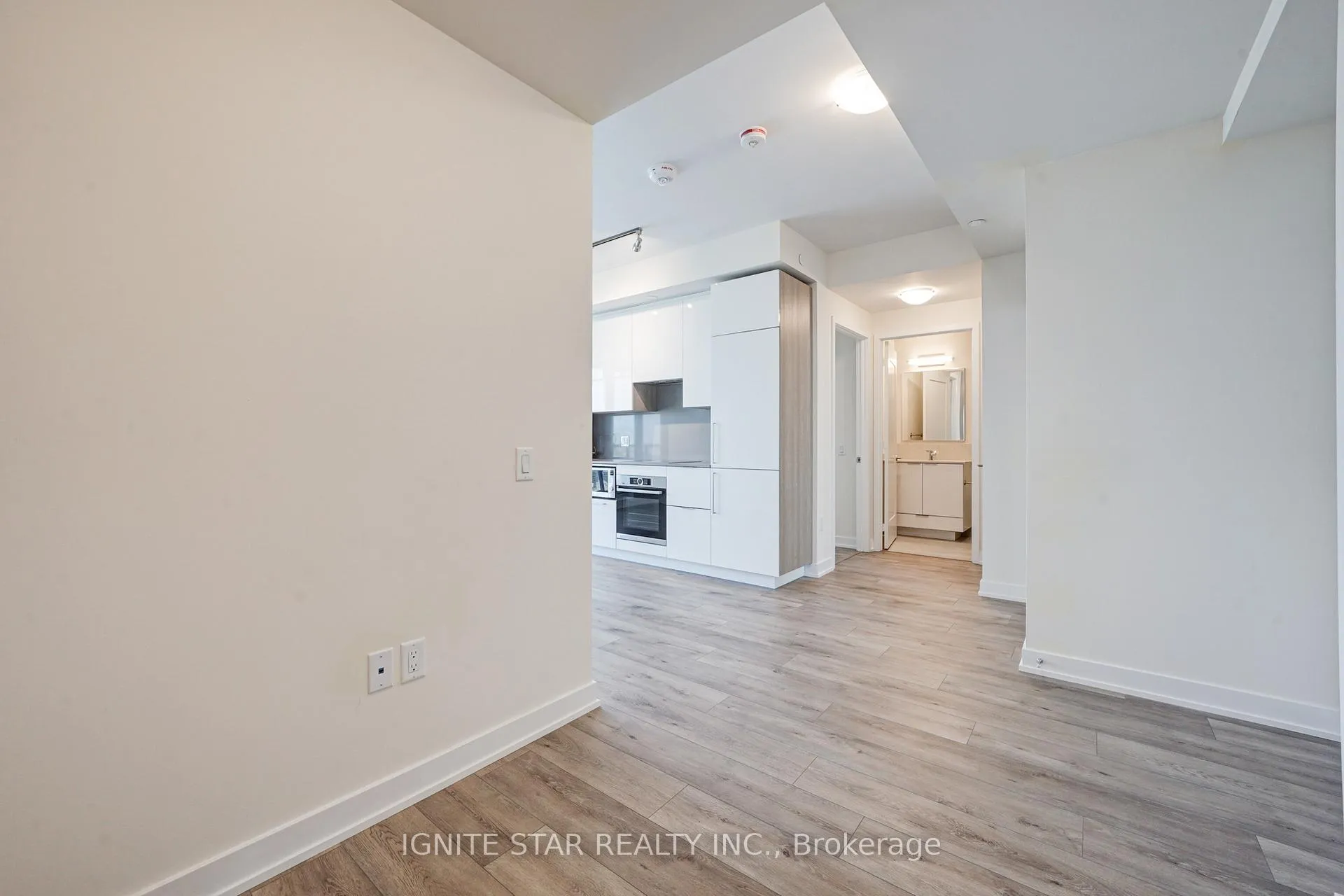 Photo 11 of Unit 4008, 28 Freeland Street, Toronto, Waterfront Communities — HOMEH