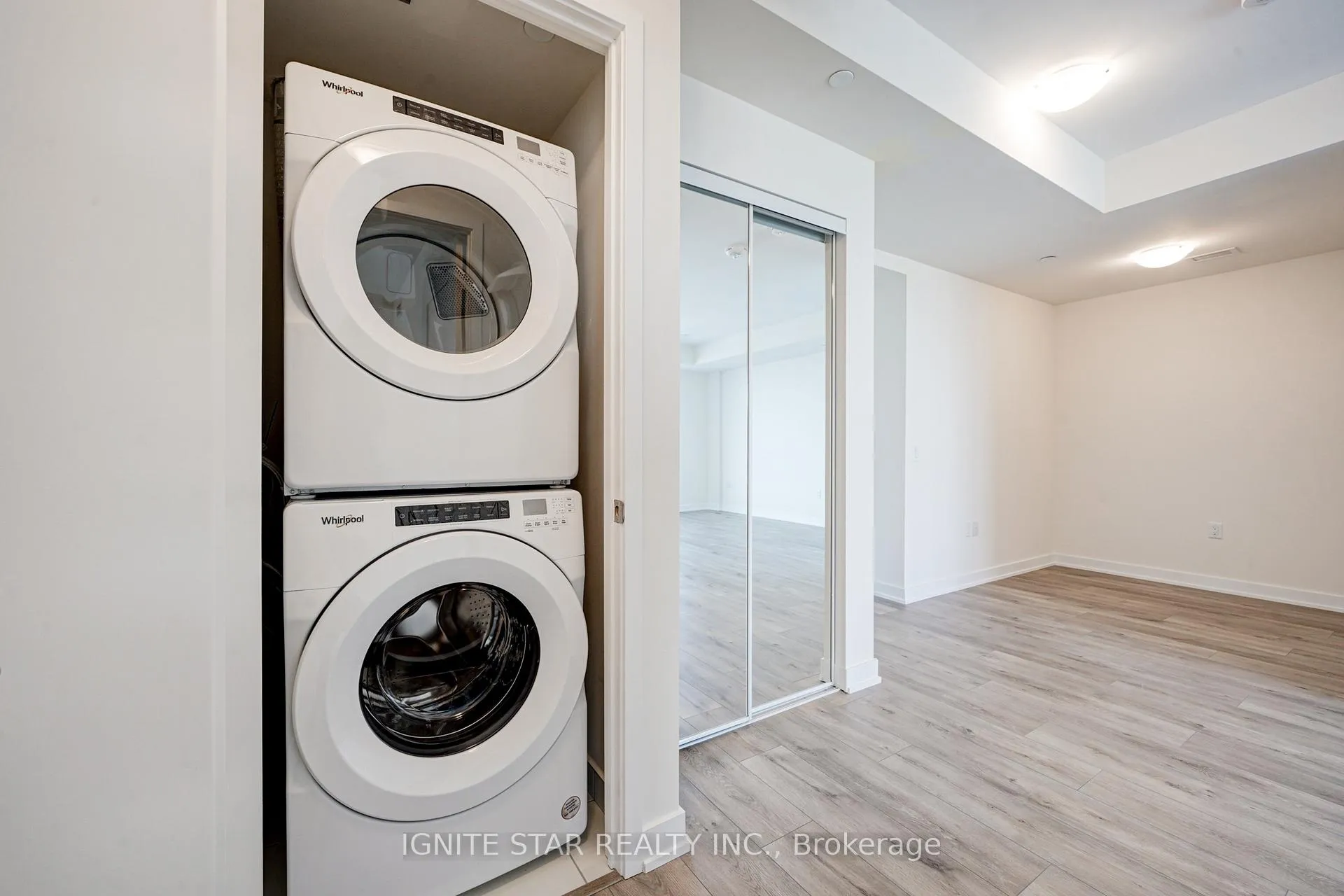 Photo 12 of Unit 4008, 28 Freeland Street, Toronto, Waterfront Communities — HOMEH