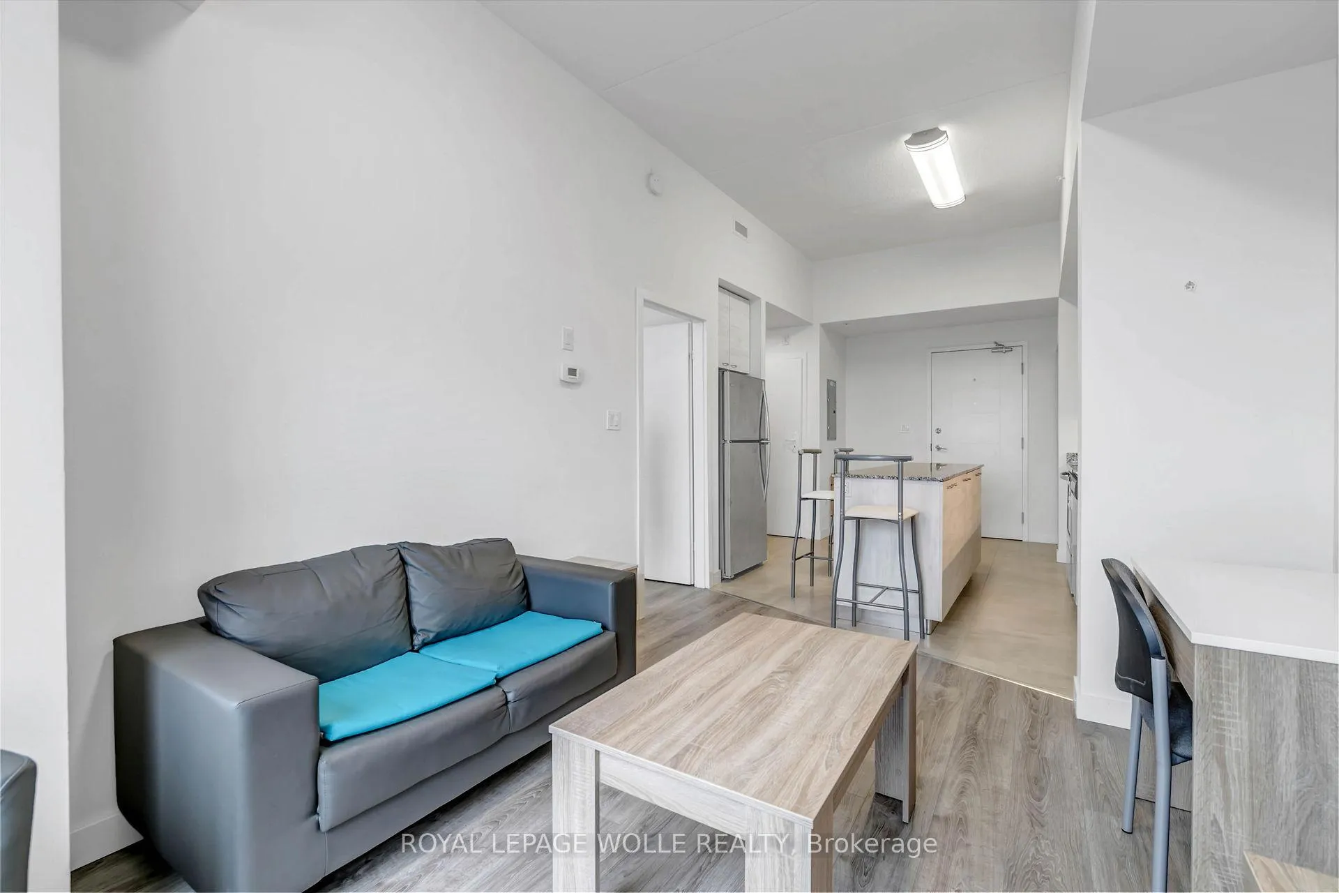 Photo 7 of Unit 812, 280 Lester Street, Waterloo, Beechwood/University — HOMEH