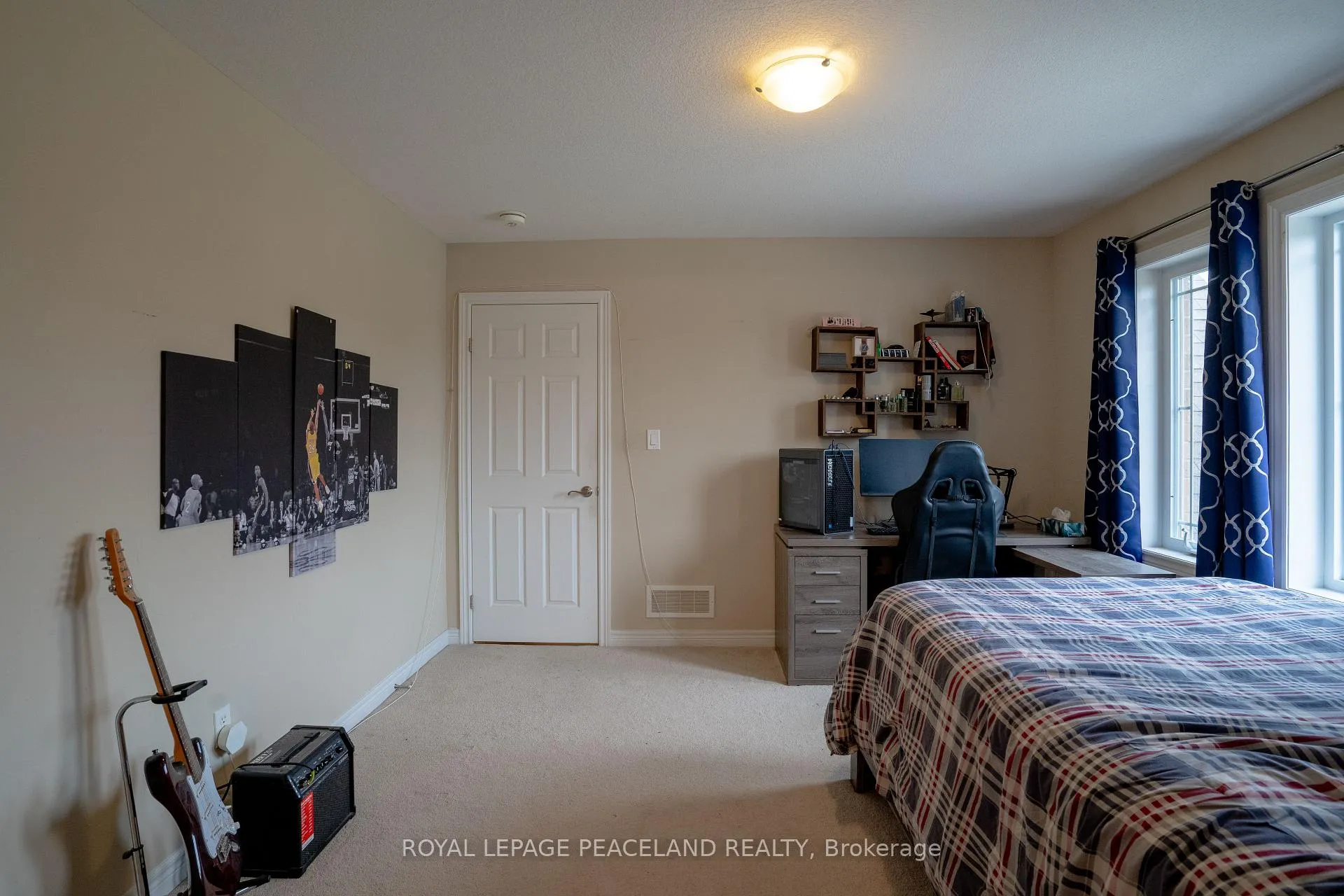 Photo 21 of 792 Snowberry Court, Waterloo, Columbia Forest/Clair Hills — HOMEH