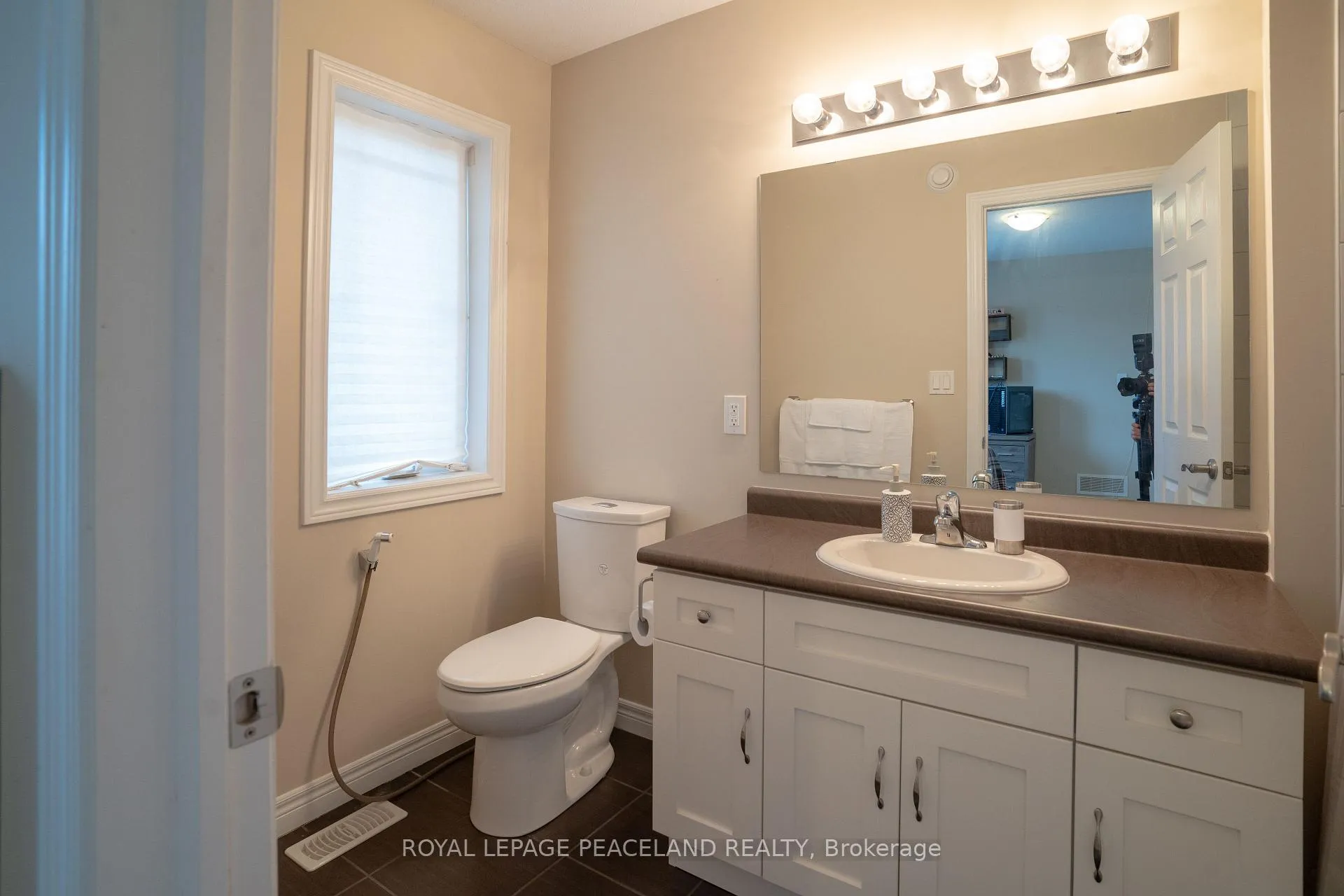 Photo 34 of 792 Snowberry Court, Waterloo, Columbia Forest/Clair Hills — HOMEH