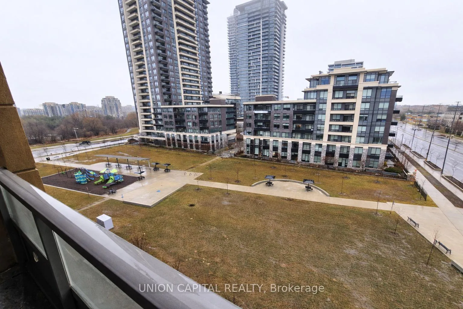 Photo 15 of Unit 709, 28 Uptown Drive, Markham, Unionville — HOMEH