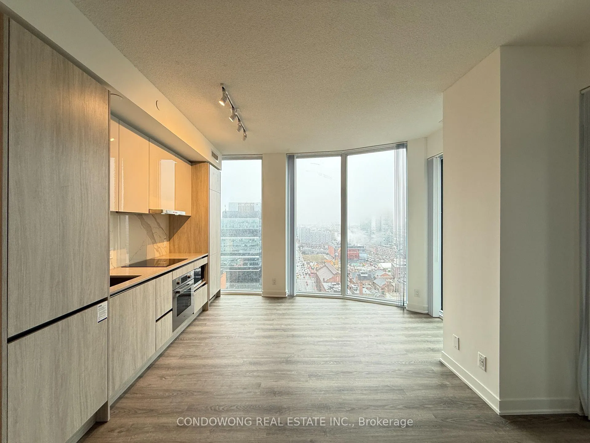 Photo 1 of Unit 2606, 180 Front Street E, Toronto, Moss Park — HOMEH