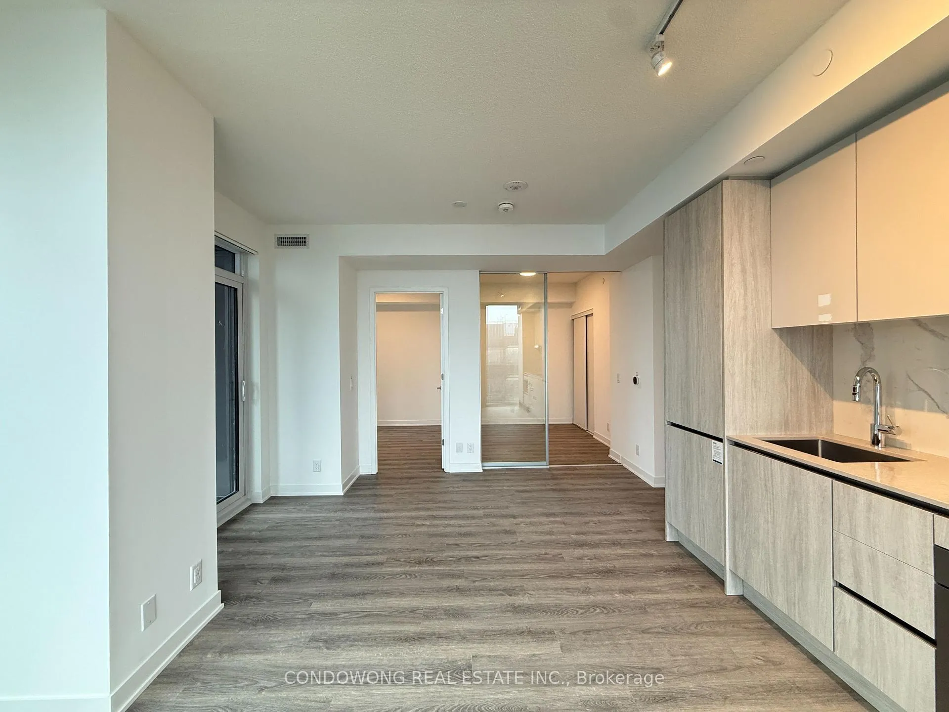 Photo 4 of Unit 2606, 180 Front Street E, Toronto, Moss Park — HOMEH