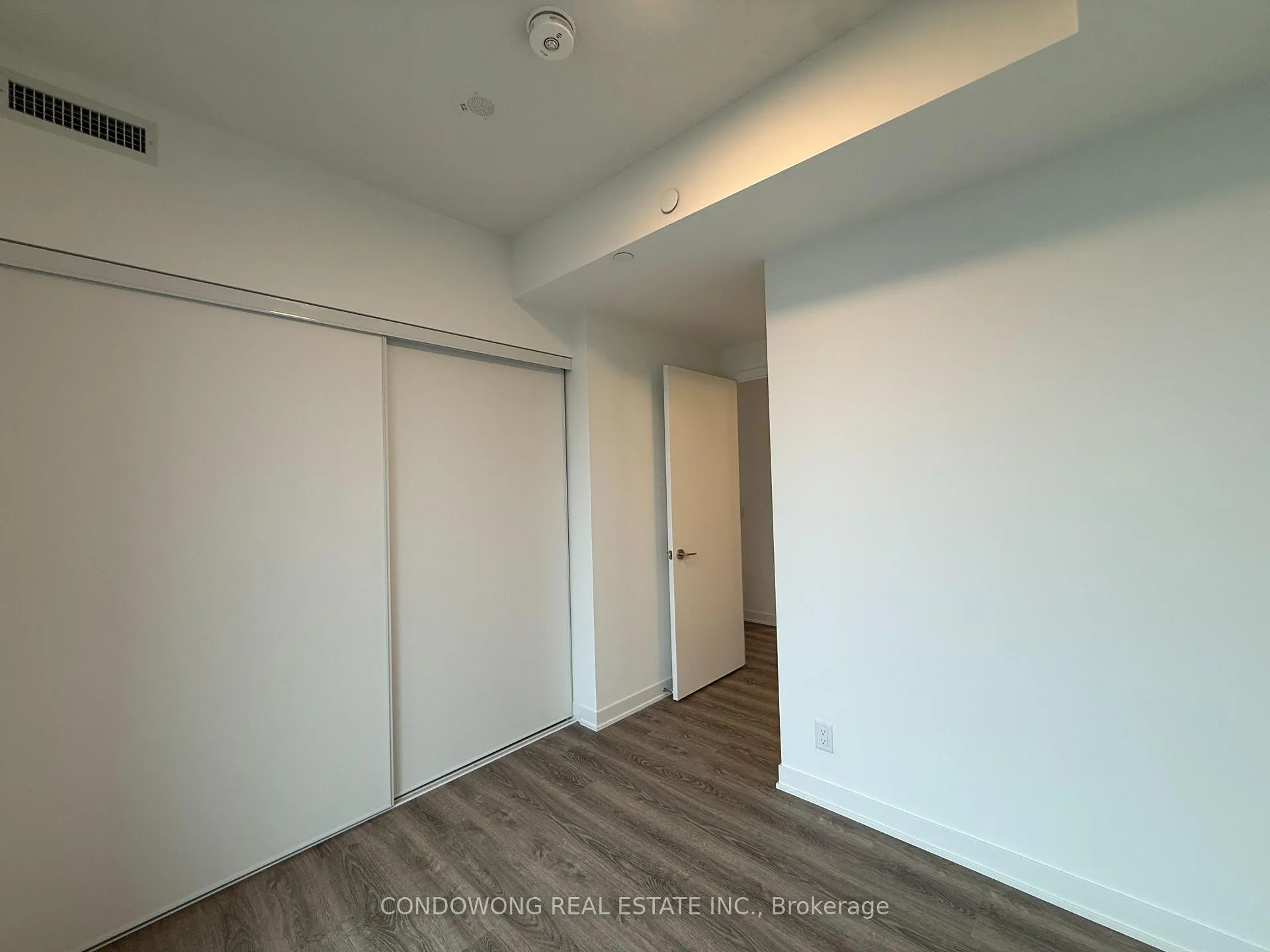 Photo 7 of Unit 2606, 180 Front Street E, Toronto, Moss Park — HOMEH