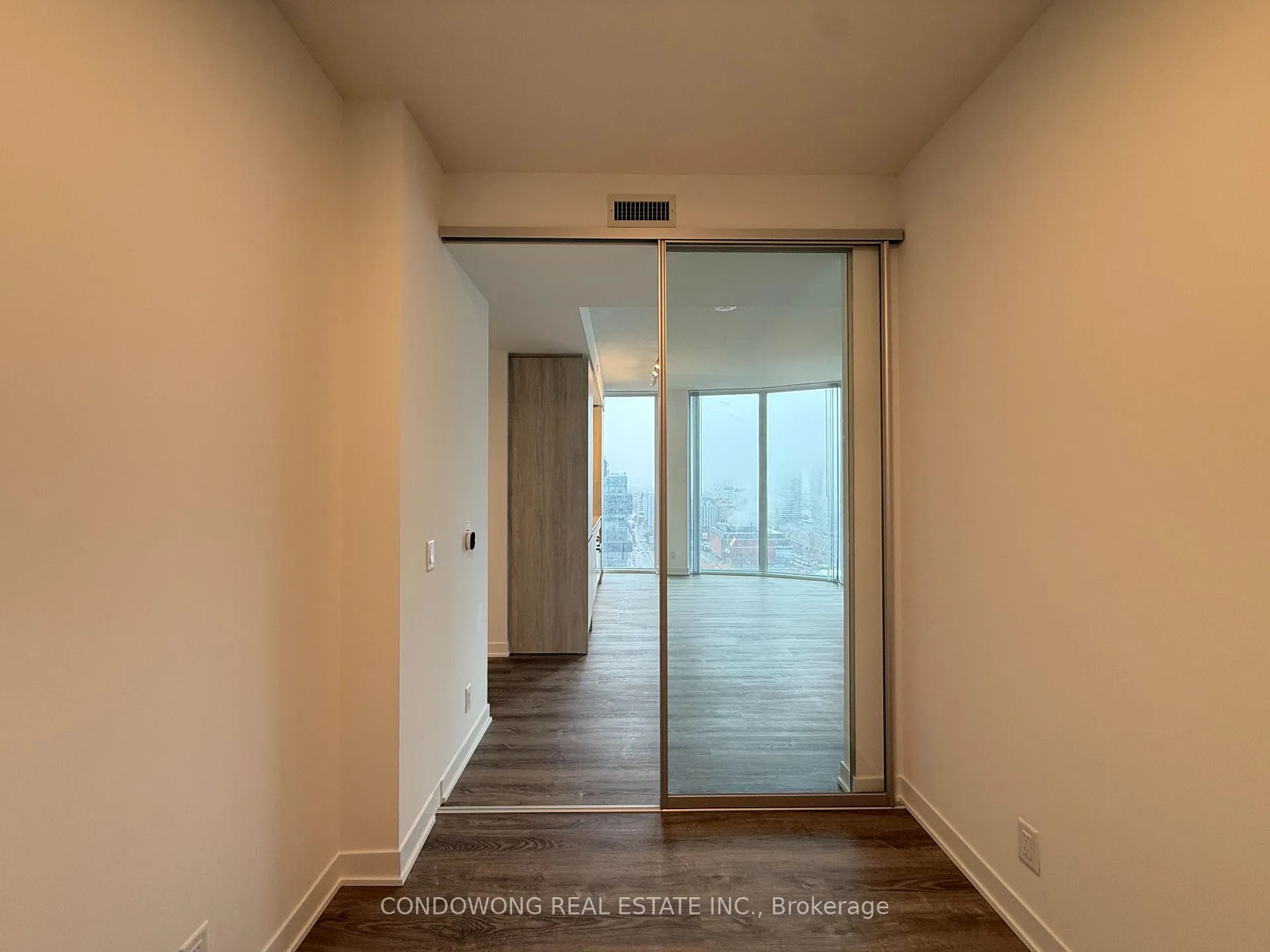 Photo 10 of Unit 2606, 180 Front Street E, Toronto, Moss Park — HOMEH