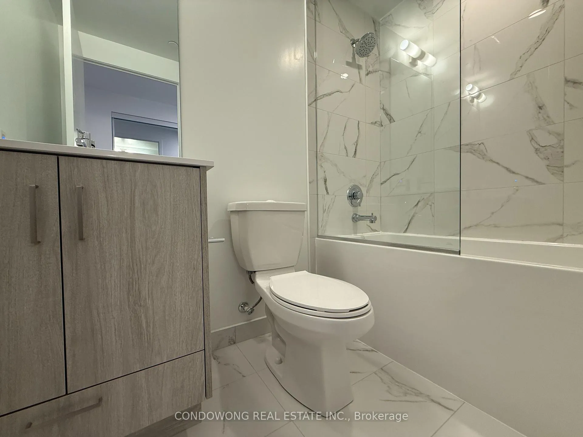 Photo 12 of Unit 2606, 180 Front Street E, Toronto, Moss Park — HOMEH