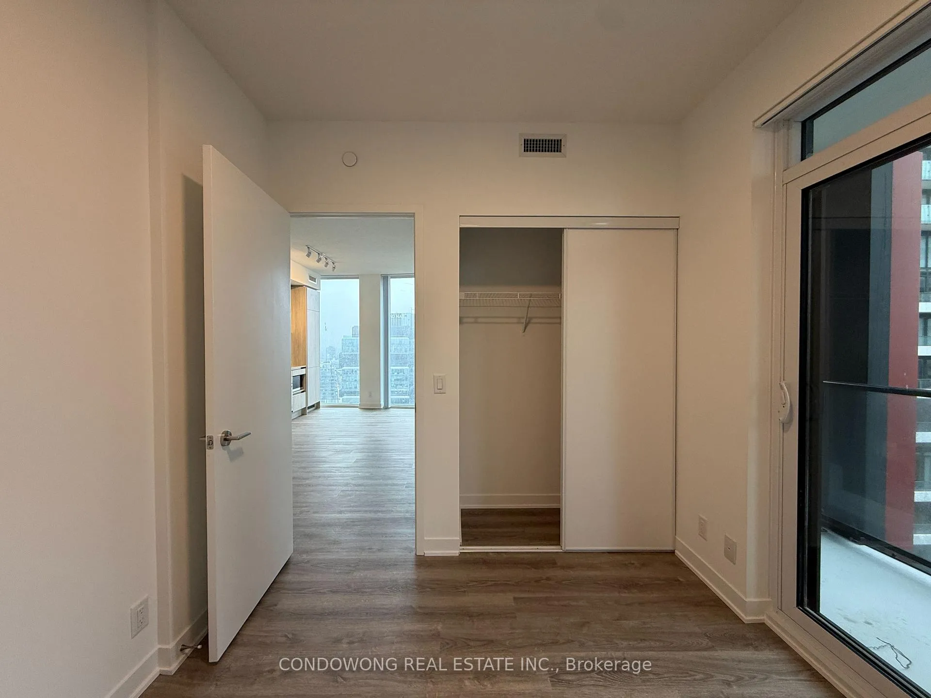 Photo 14 of Unit 2606, 180 Front Street E, Toronto, Moss Park — HOMEH