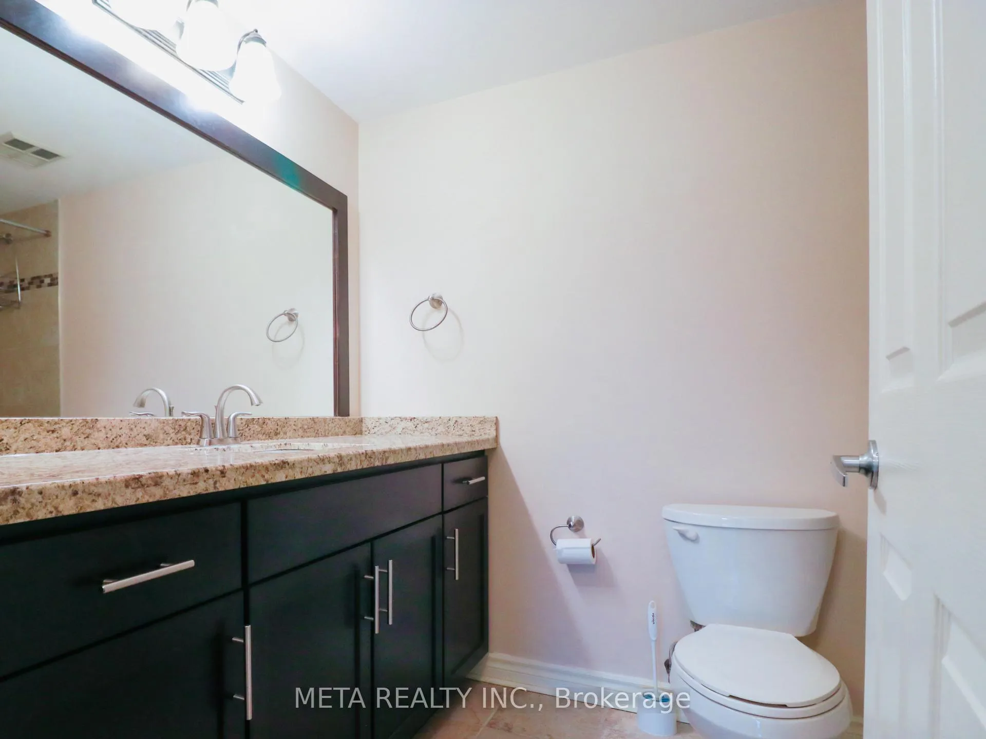 Photo 9 of Unit 12E, 67 Caroline Street S, Hamilton, Durand — HOMEH
