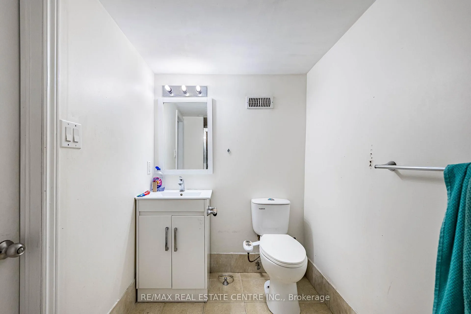 Photo 6 of 18 Northwood Drive, Brampton, Northwood Park — HOMEH