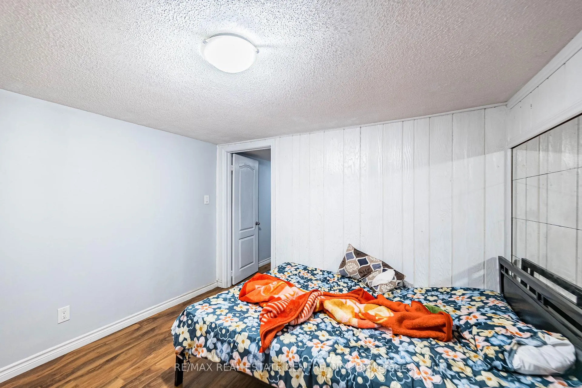 Photo 11 of 18 Northwood Drive, Brampton, Northwood Park — HOMEH