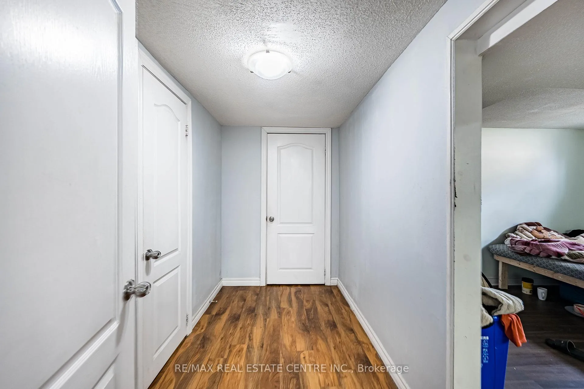 Photo 19 of 18 Northwood Drive, Brampton, Northwood Park — HOMEH