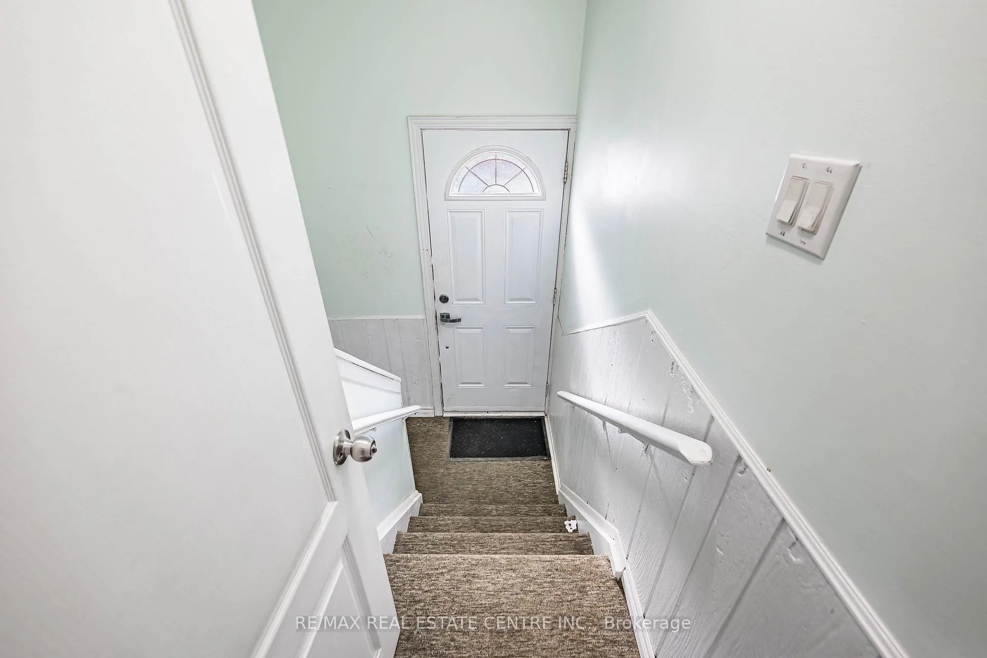 Photo 23 of 18 Northwood Drive, Brampton, Northwood Park — HOMEH