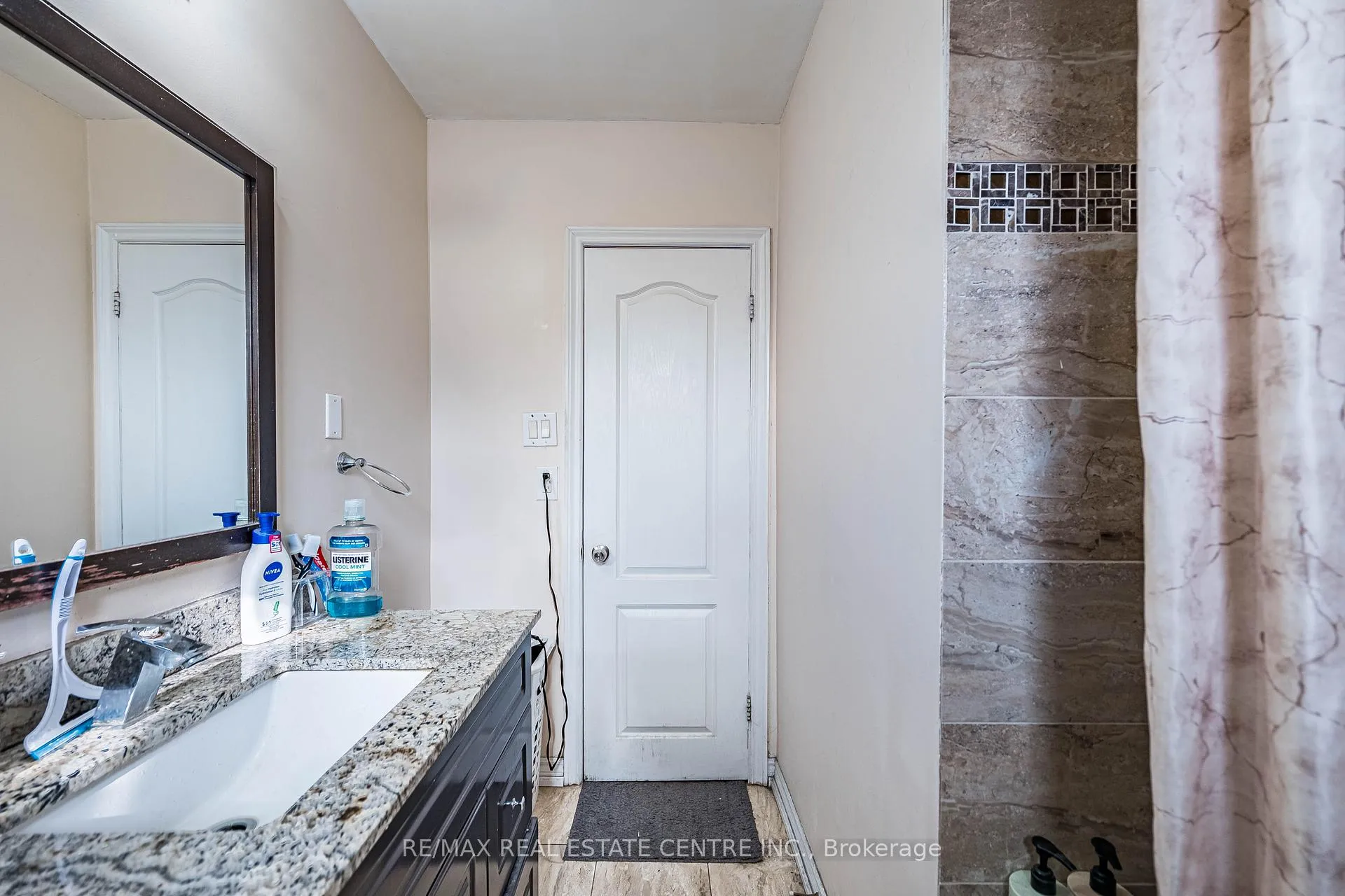 Photo 26 of 18 Northwood Drive, Brampton, Northwood Park — HOMEH