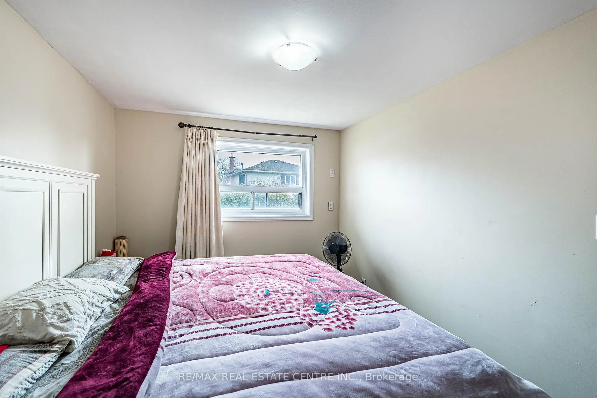 Photo 33 of 18 Northwood Drive, Brampton, Northwood Park — HOMEH