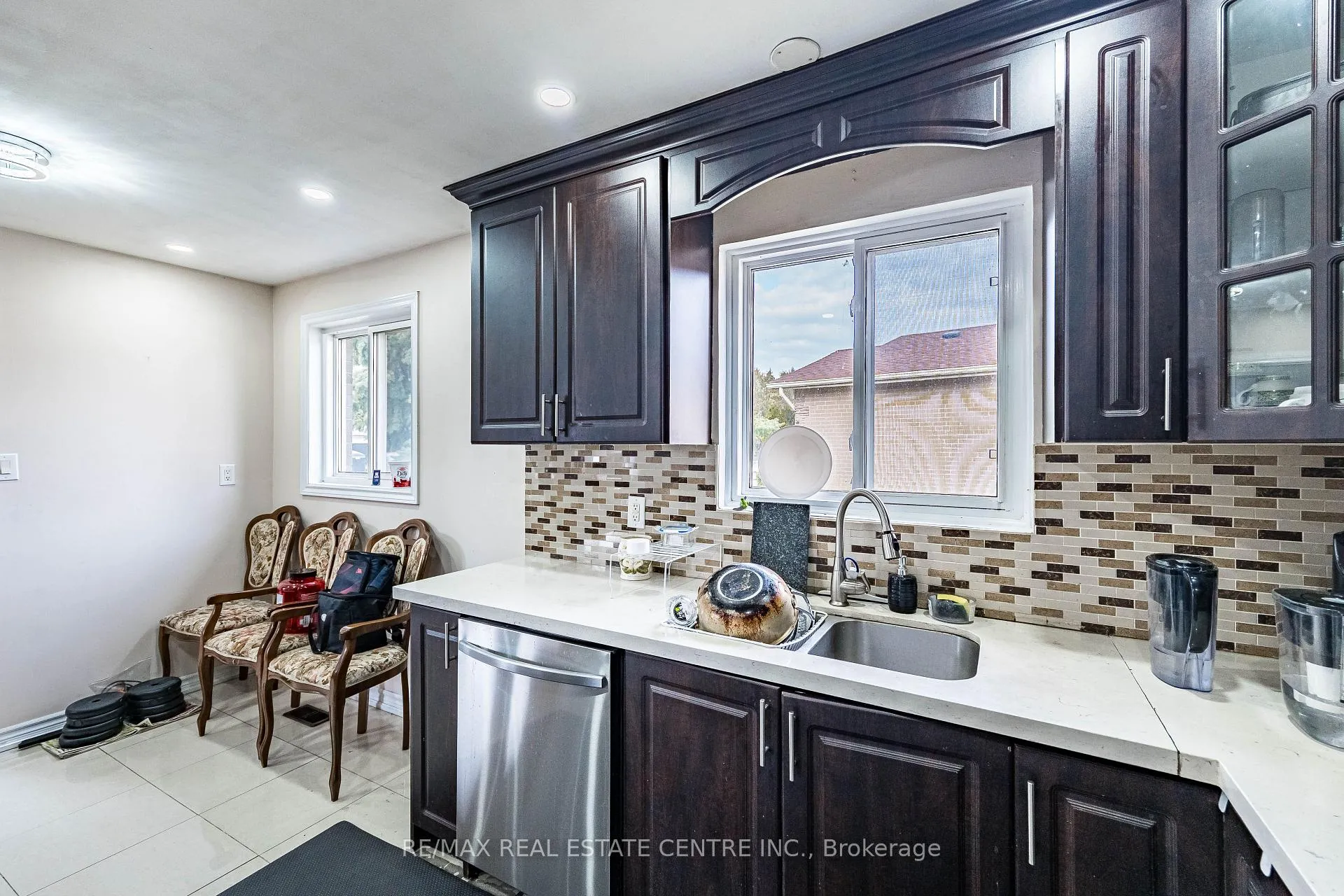 Photo 34 of 18 Northwood Drive, Brampton, Northwood Park — HOMEH