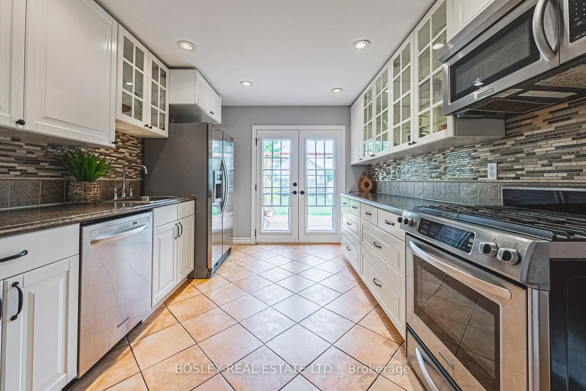 Photo 9 of 14 Rosemount Drive, Welland, Prince Charles — HOMEH