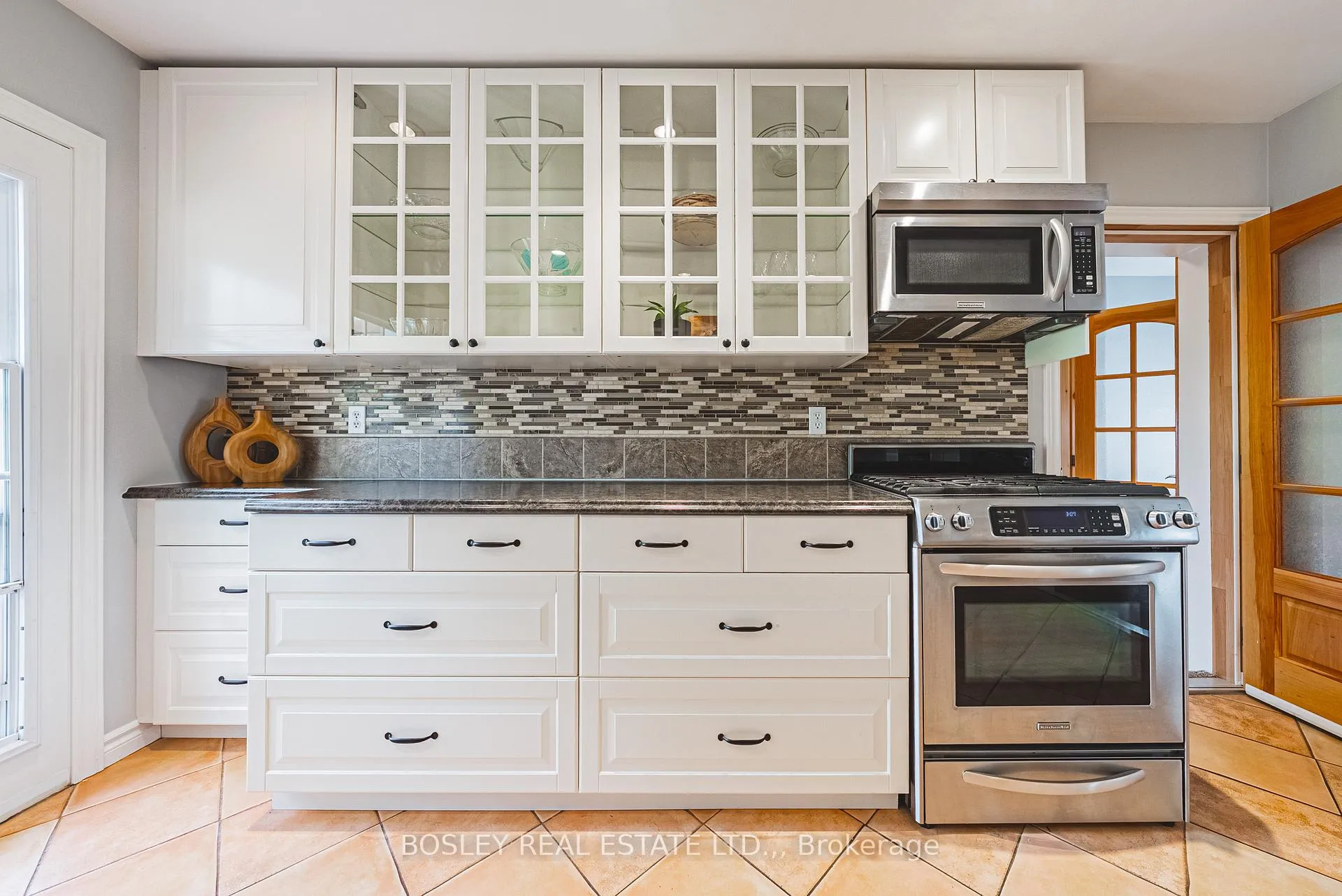 Photo 11 of 14 Rosemount Drive, Welland, Prince Charles — HOMEH