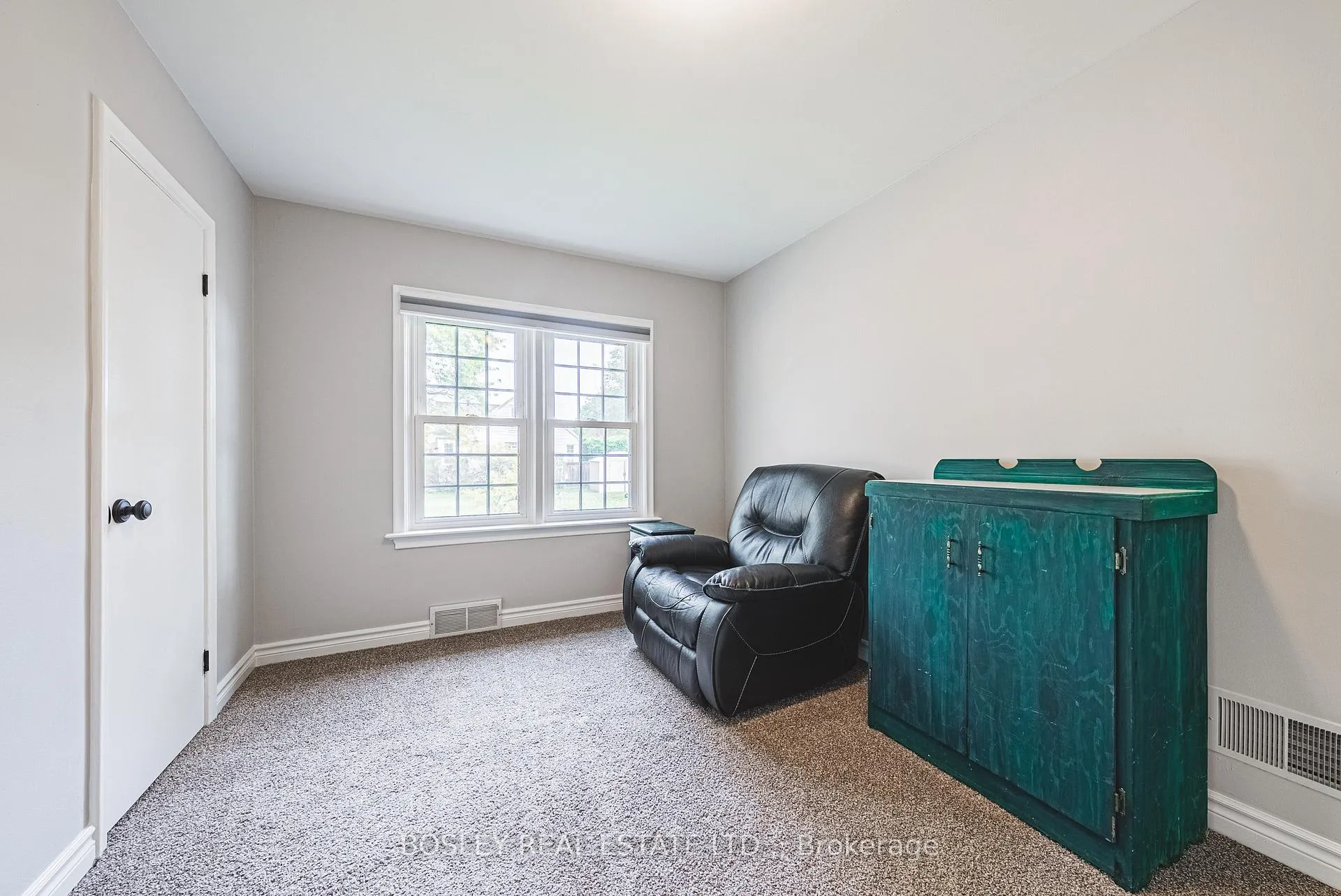 Photo 13 of 14 Rosemount Drive, Welland, Prince Charles — HOMEH