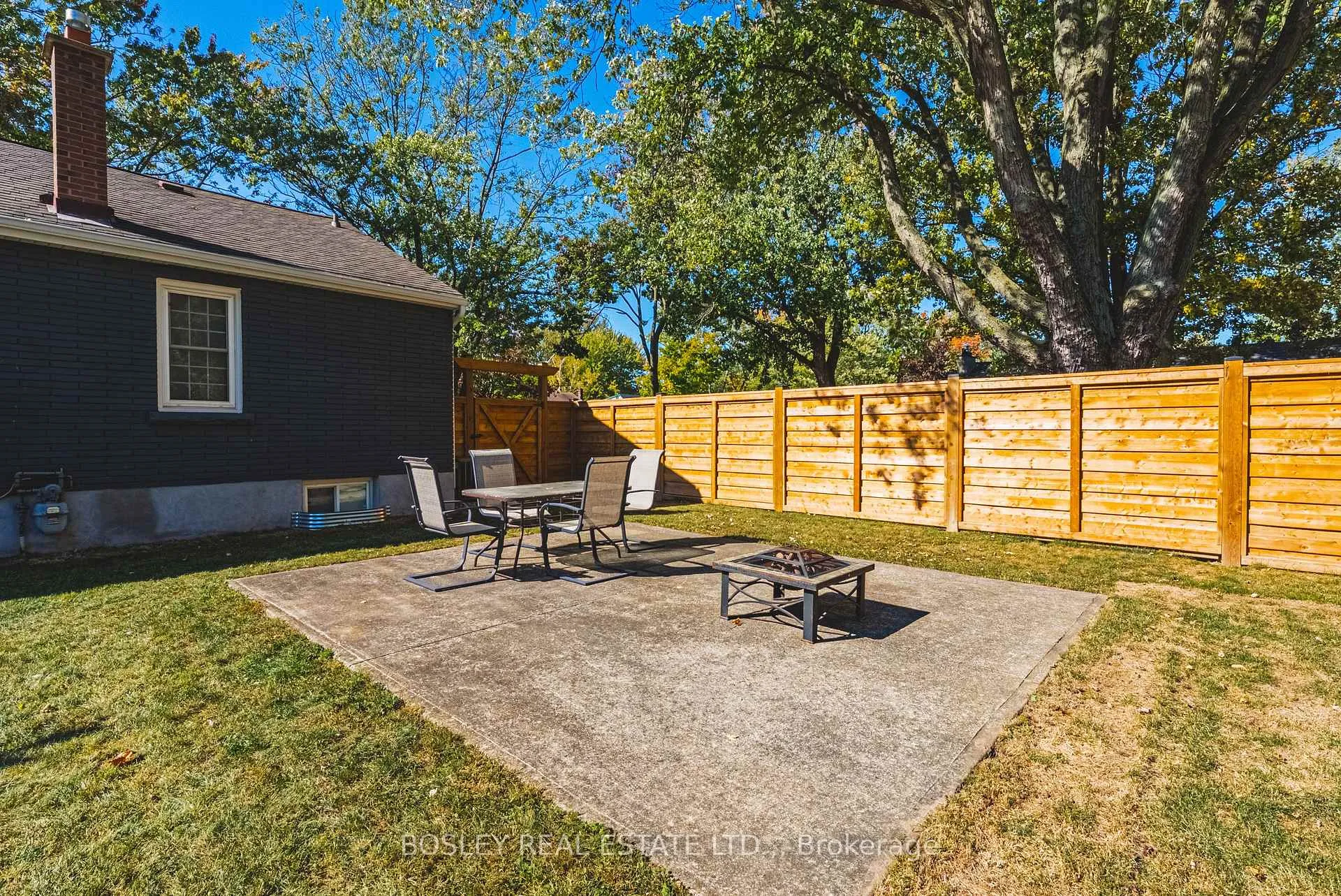 Photo 38 of 14 Rosemount Drive, Welland, Prince Charles — HOMEH