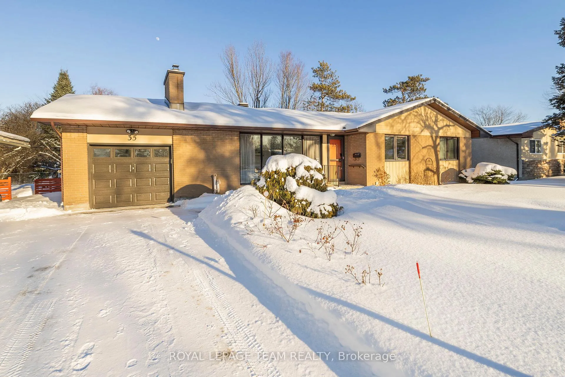 Photo 3 of 35 Cherrywood Drive, Ottawa, Arbeatha Park — HOMEH