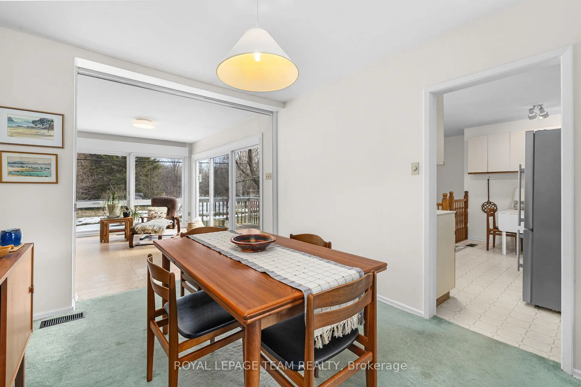 Photo 12 of 35 Cherrywood Drive, Ottawa, Arbeatha Park — HOMEH