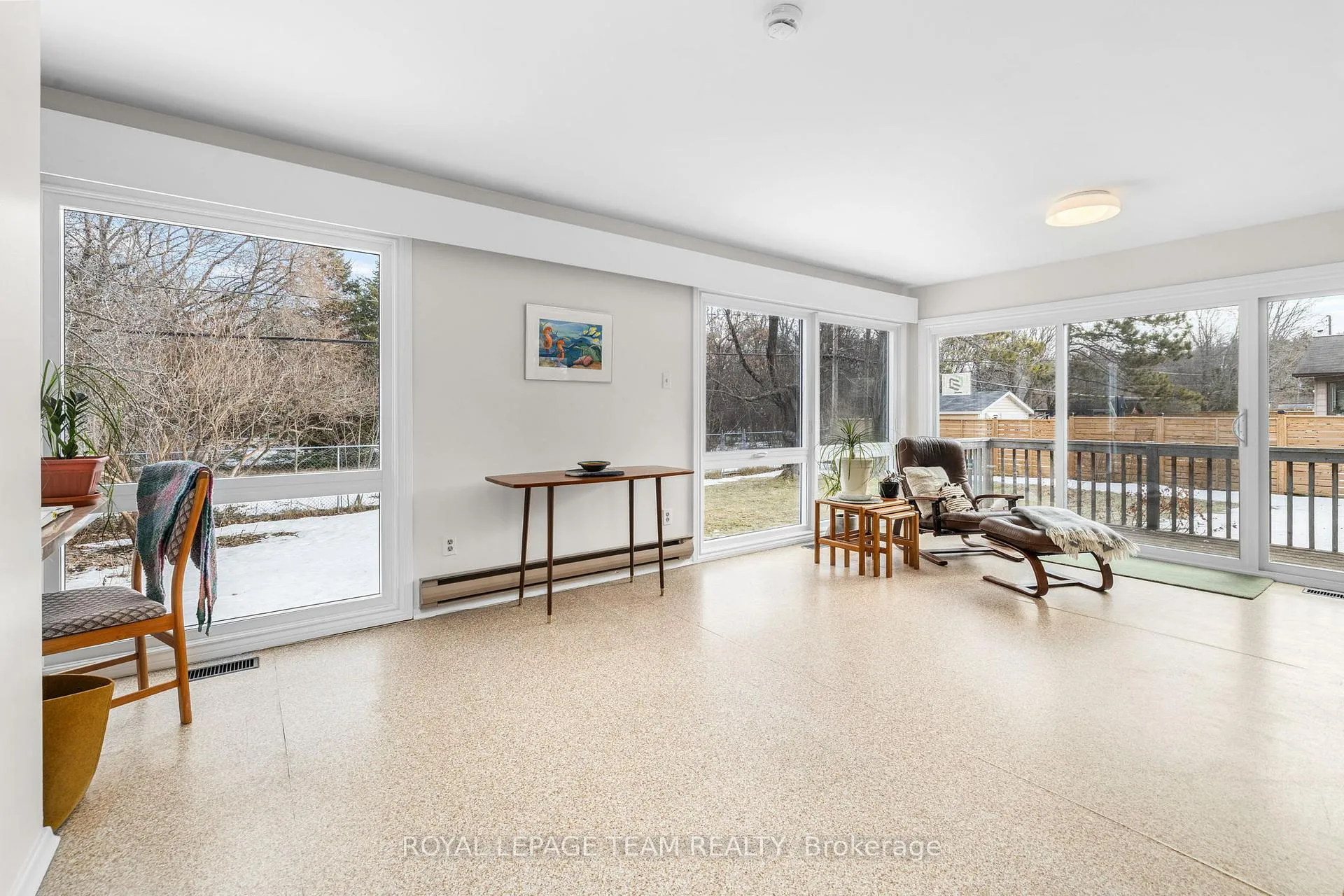 Photo 15 of 35 Cherrywood Drive, Ottawa, Arbeatha Park — HOMEH