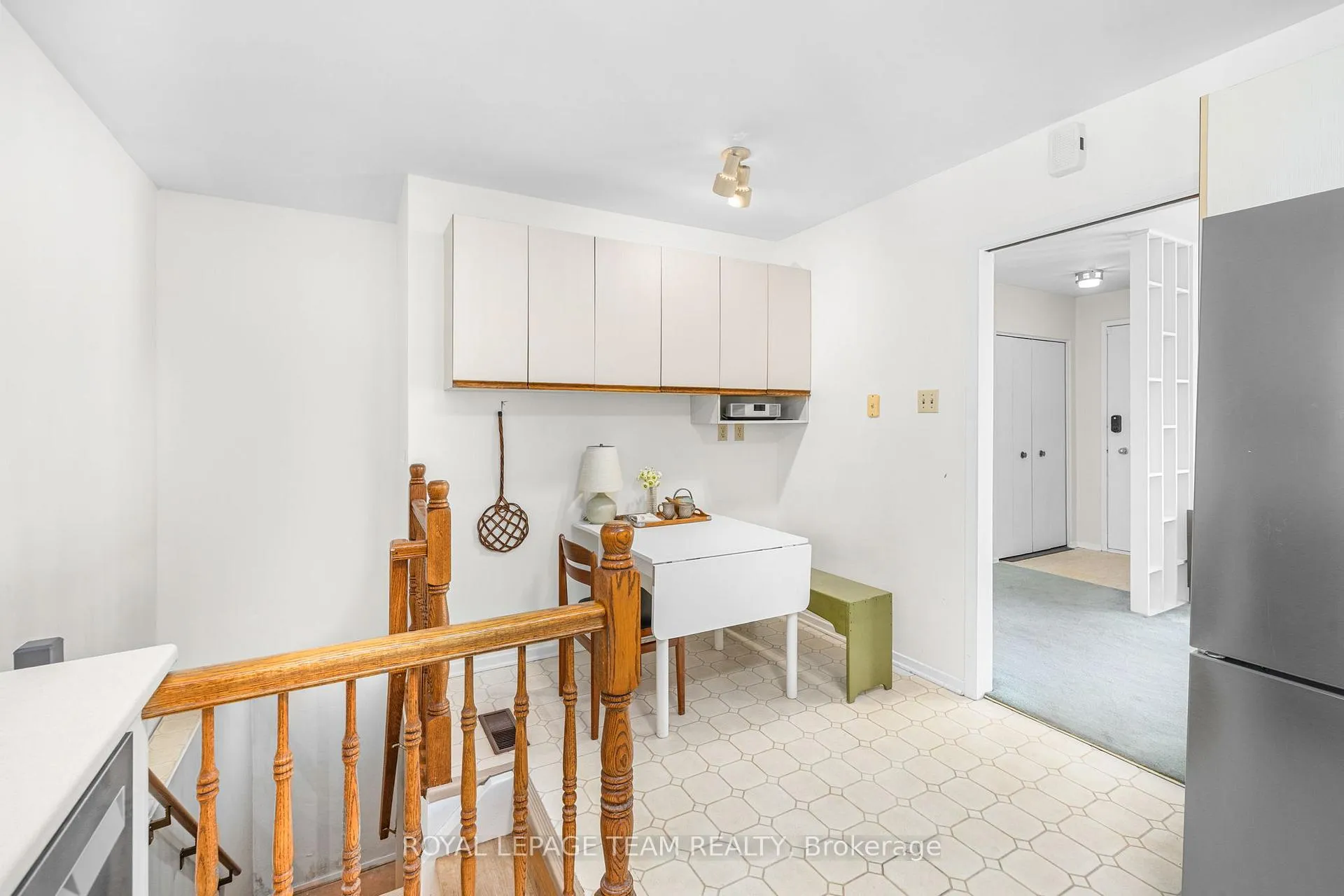 Photo 21 of 35 Cherrywood Drive, Ottawa, Arbeatha Park — HOMEH