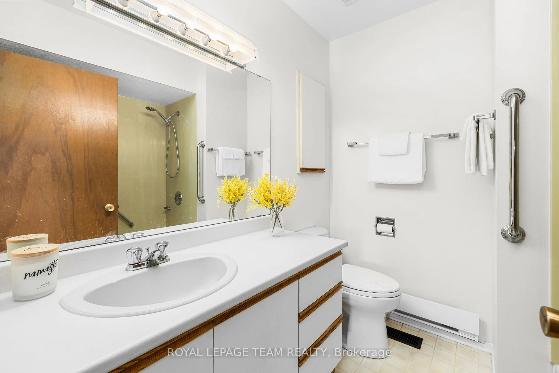 Photo 33 of 35 Cherrywood Drive, Ottawa, Arbeatha Park — HOMEH