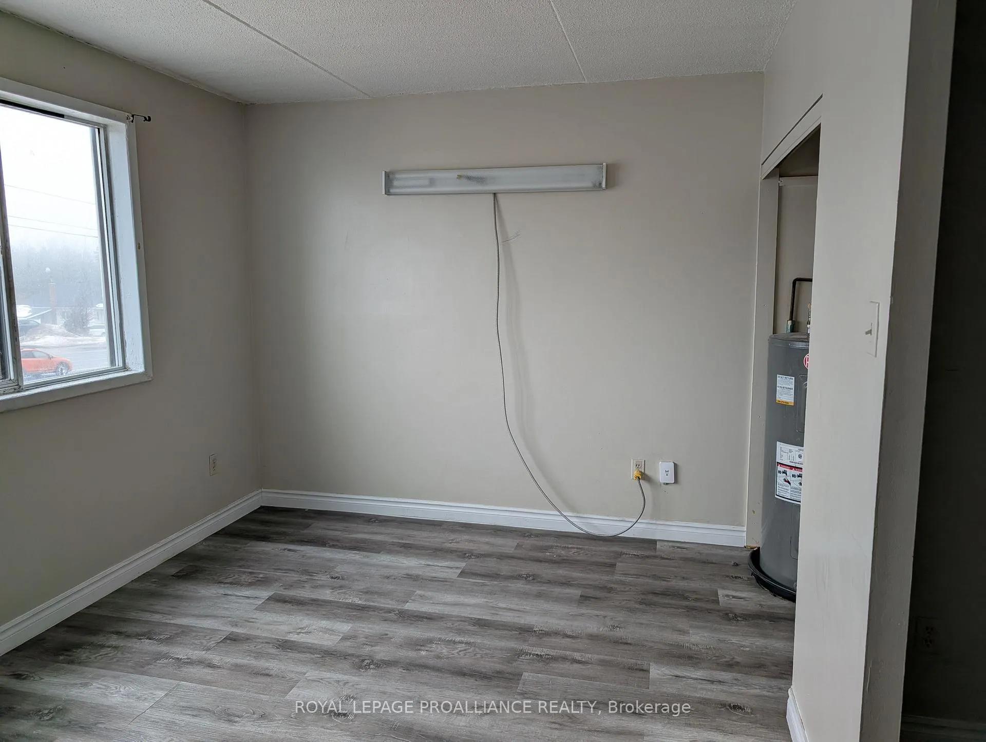 Photo 4 of Unit 13, 1837 Lansdowne Street W, Peterborough, Otonabee Ward 1 — HOMEH