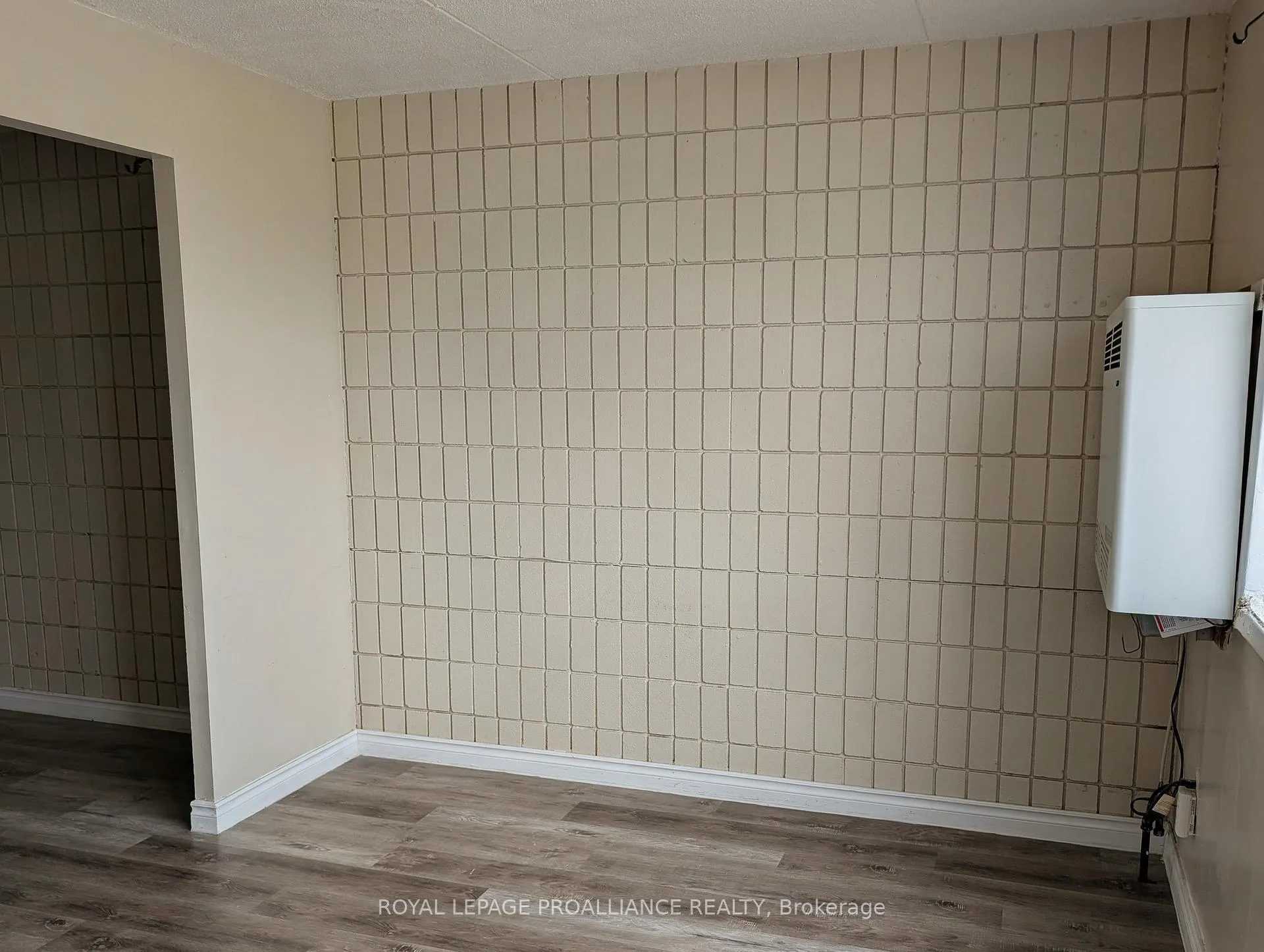 Photo 6 of Unit 13, 1837 Lansdowne Street W, Peterborough, Otonabee Ward 1 — HOMEH