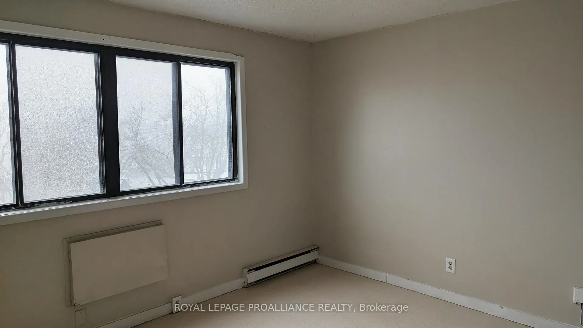 Photo 6 of Unit 35, 1837 Lansdowne Street W, Peterborough, Otonabee Ward 1 — HOMEH