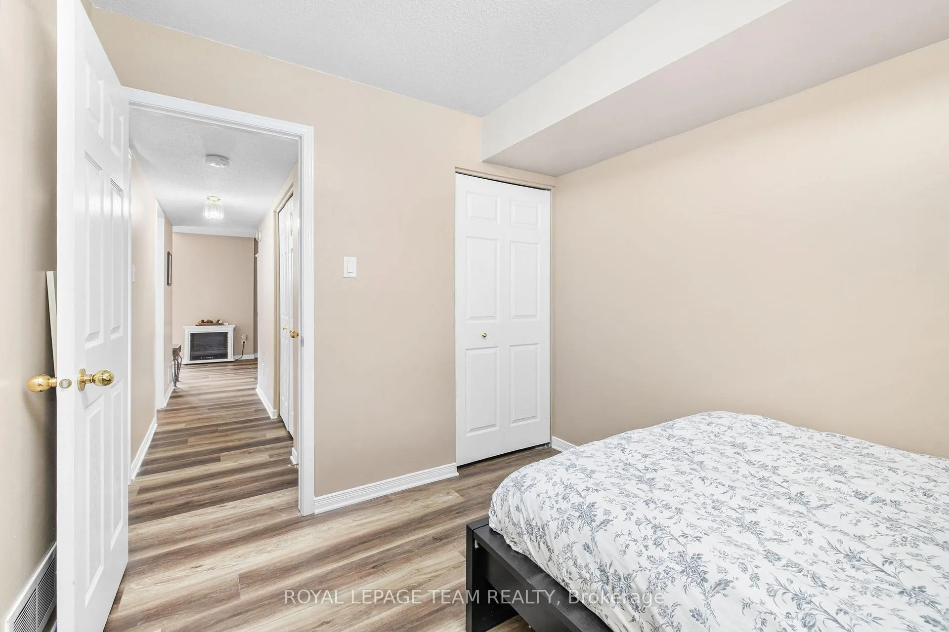 Photo 35 of 147 Wharhol Private, Ottawa, Westcliffe Estates — HOMEH