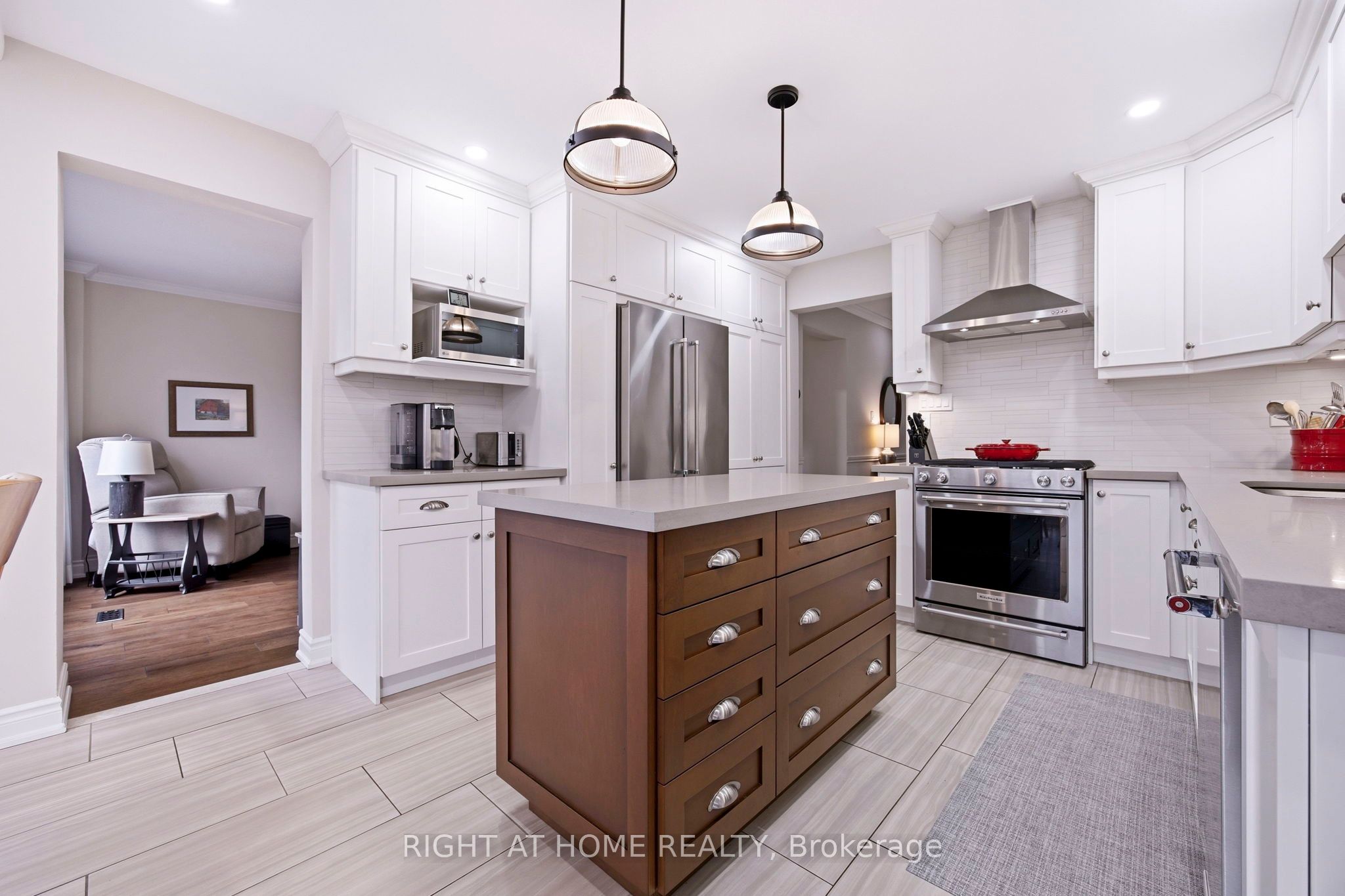 Photo 16 of 12 Esker Drive, Brampton, Heart Lake East — HOMEH
