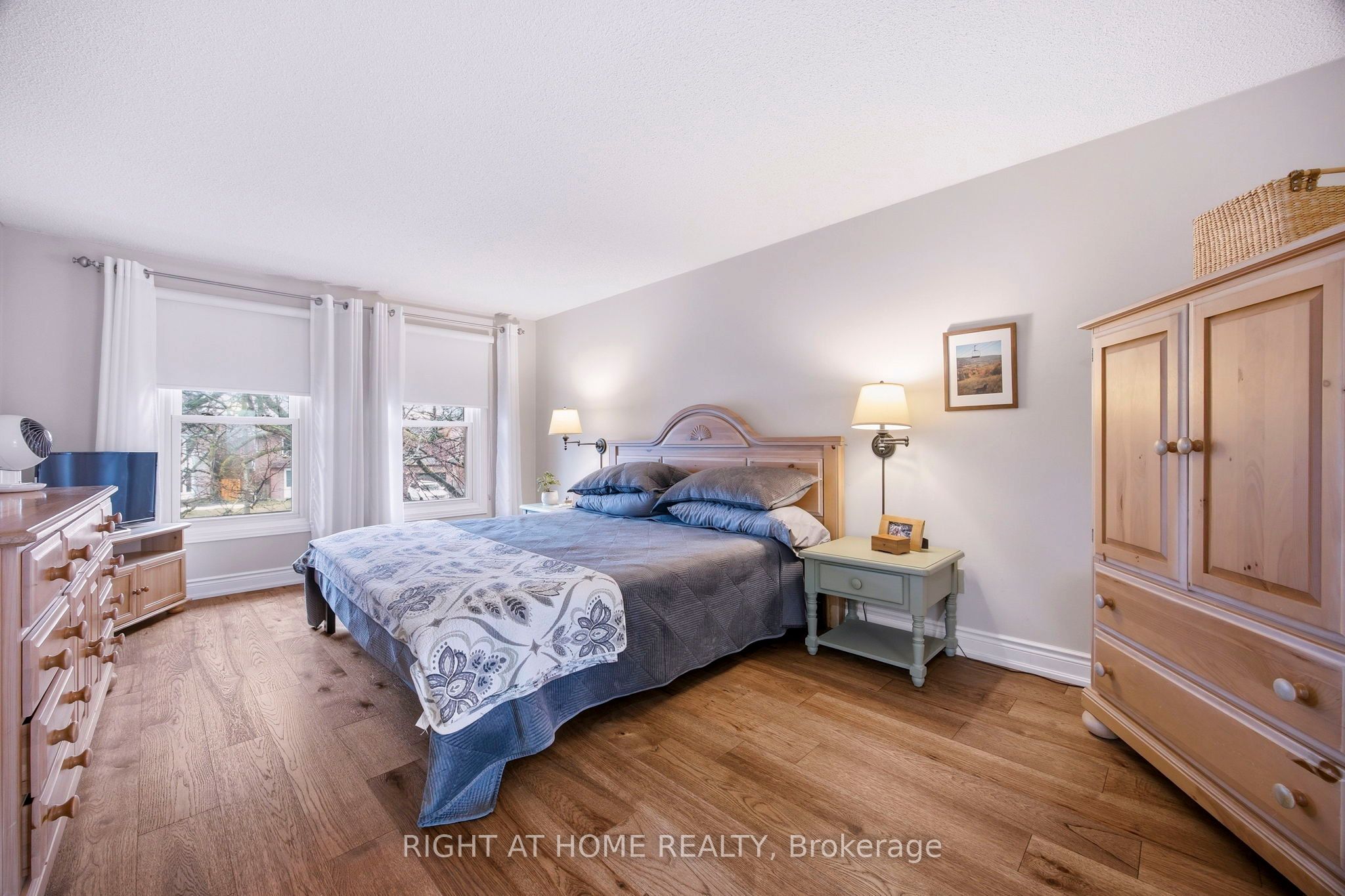 Photo 25 of 12 Esker Drive, Brampton, Heart Lake East — HOMEH