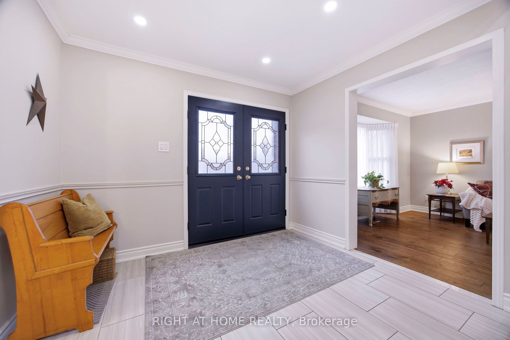 Photo 6 of 12 Esker Drive, Brampton, Heart Lake East — HOMEH
