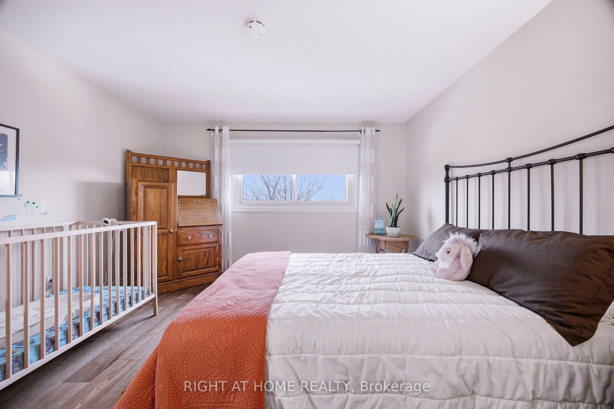 Photo 29 of 12 Esker Drive, Brampton, Heart Lake East — HOMEH