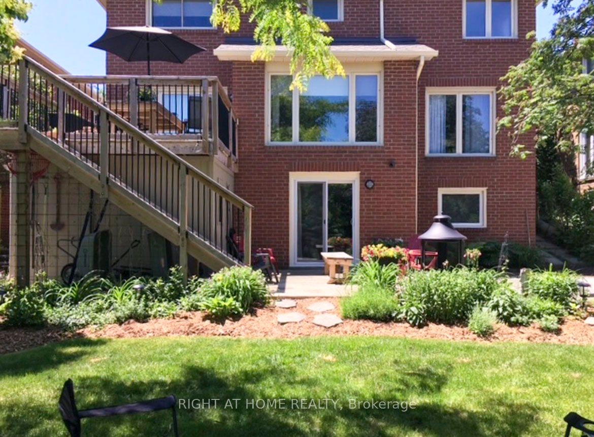 Photo 39 of 12 Esker Drive, Brampton, Heart Lake East — HOMEH