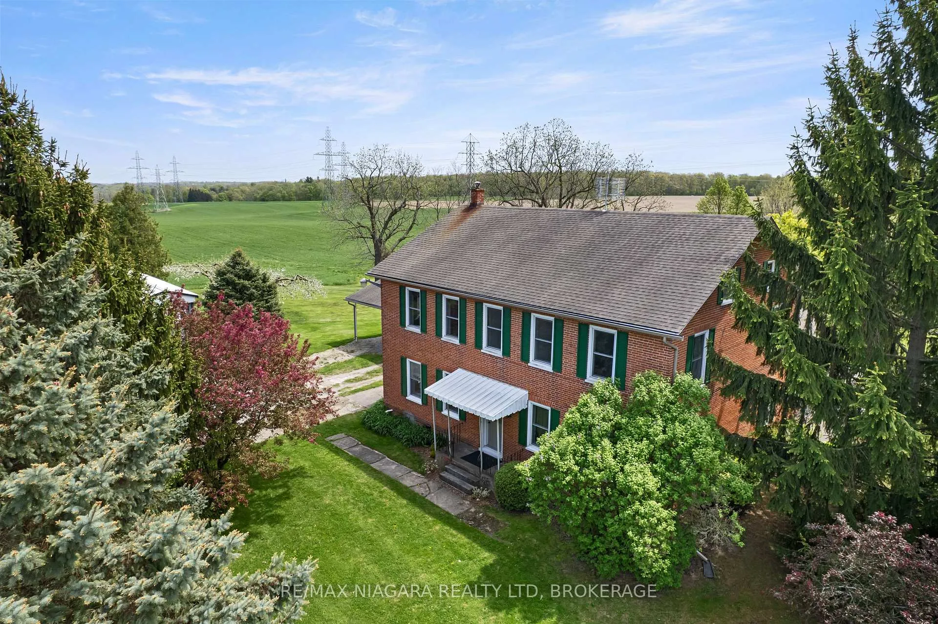 Photo 7 of 2461 Effingham Street, Pelham, North Pelham — HOMEH