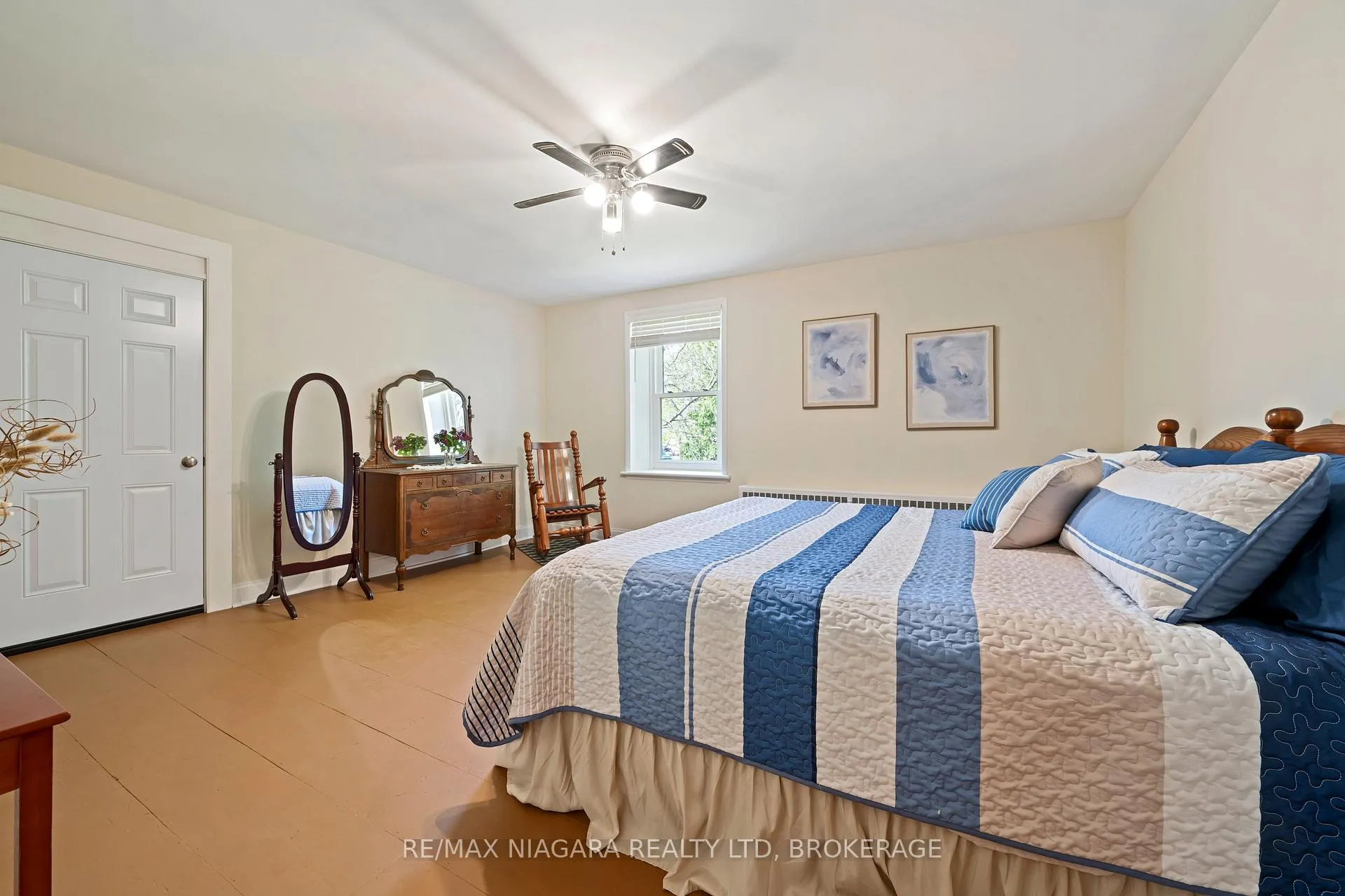 Photo 33 of 2461 Effingham Street, Pelham, North Pelham — HOMEH