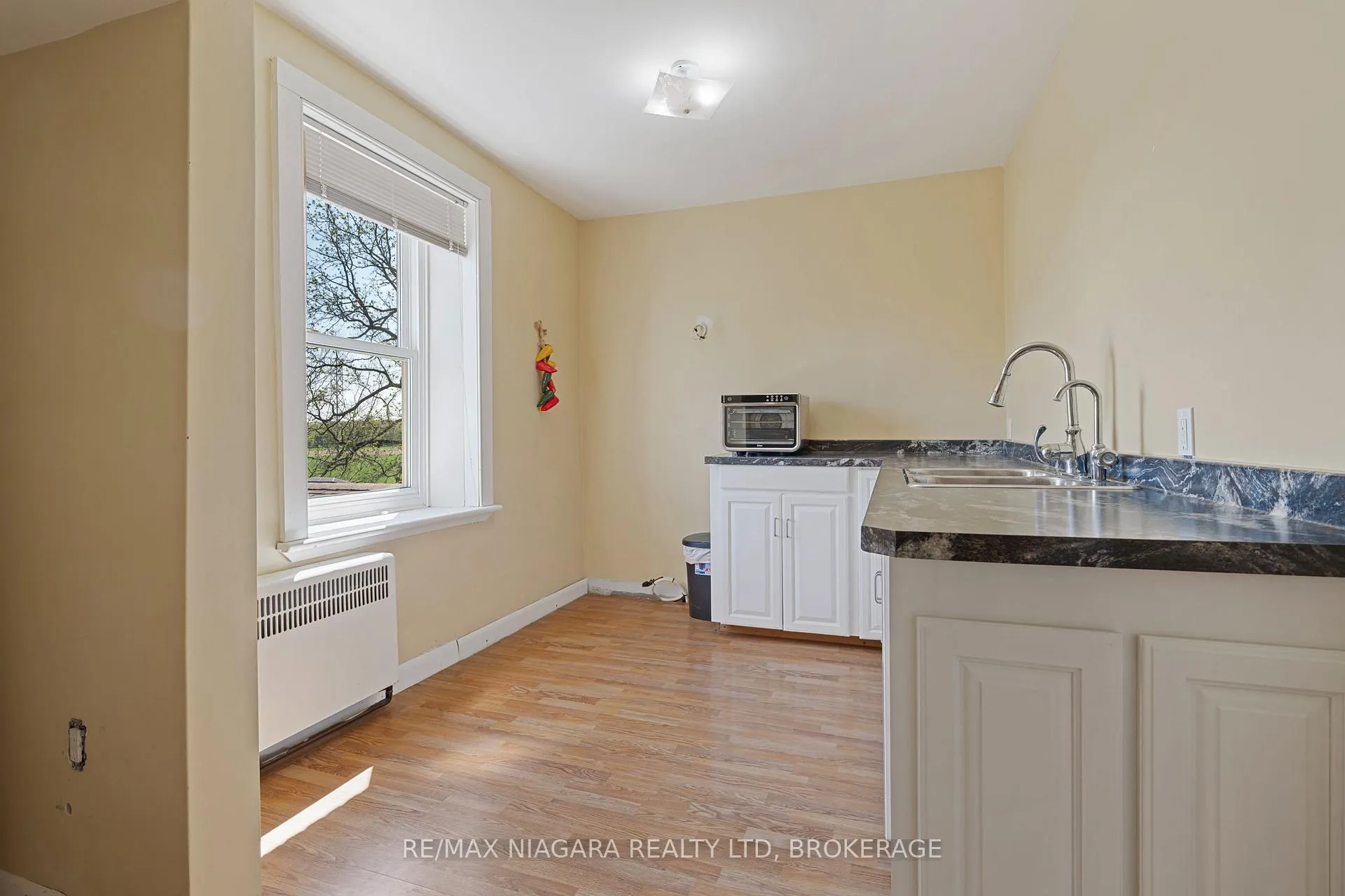 Photo 36 of 2461 Effingham Street, Pelham, North Pelham — HOMEH