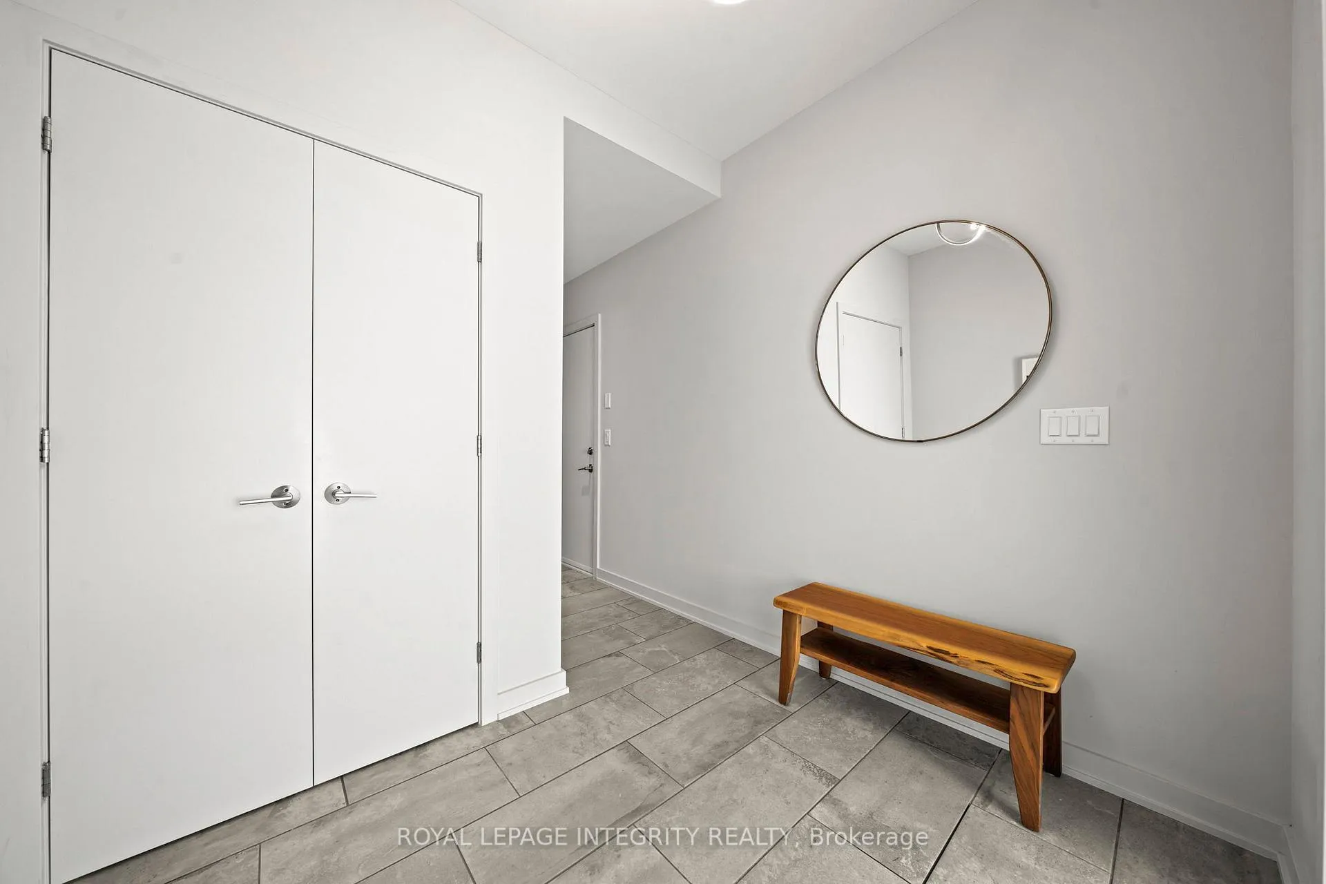 Photo 3 of 110 Larimar Circle, Ottawa, Riverside South/Gloucester Glen — HOMEH