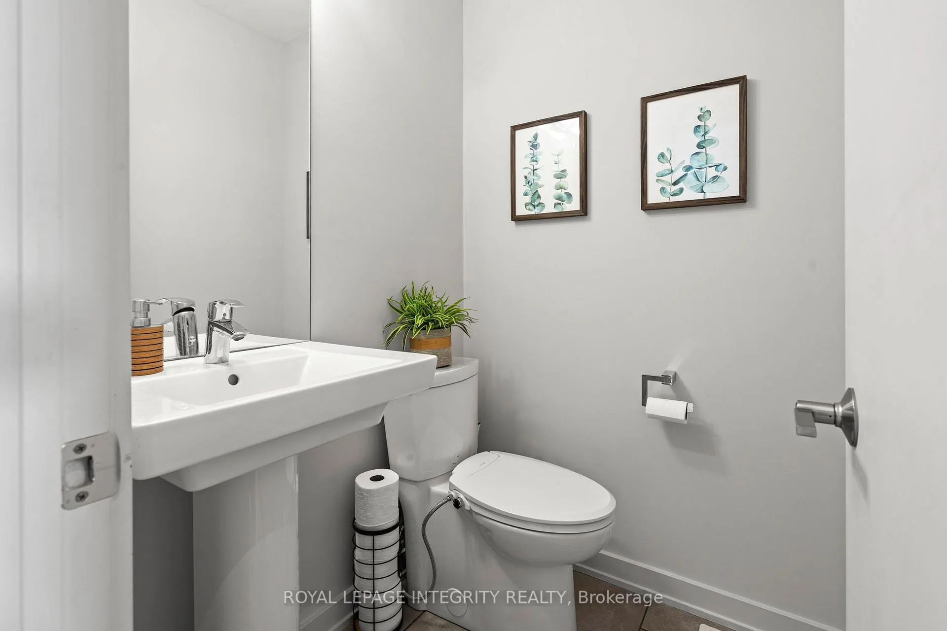 Photo 5 of 110 Larimar Circle, Ottawa, Riverside South/Gloucester Glen — HOMEH