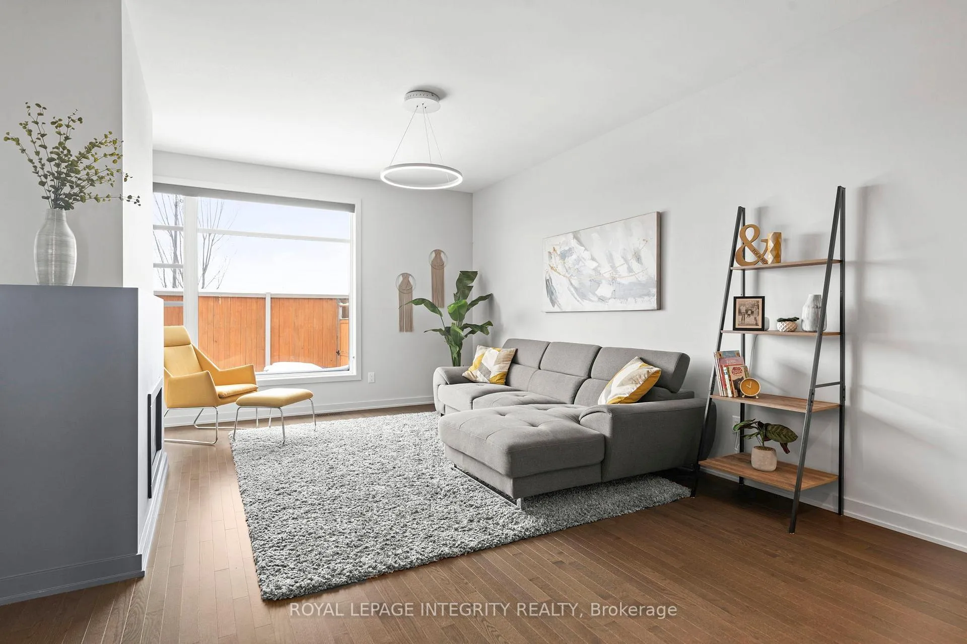 Photo 10 of 110 Larimar Circle, Ottawa, Riverside South/Gloucester Glen — HOMEH