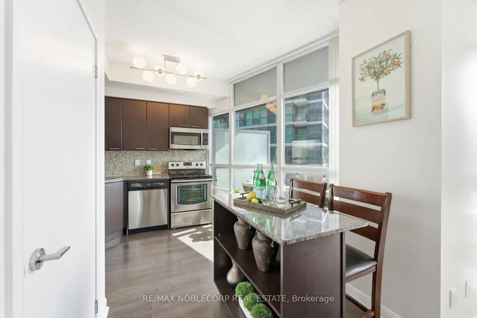 Photo 15 of Unit 1106, 15 Bruyeres Mews, Toronto, Niagara — HOMEH