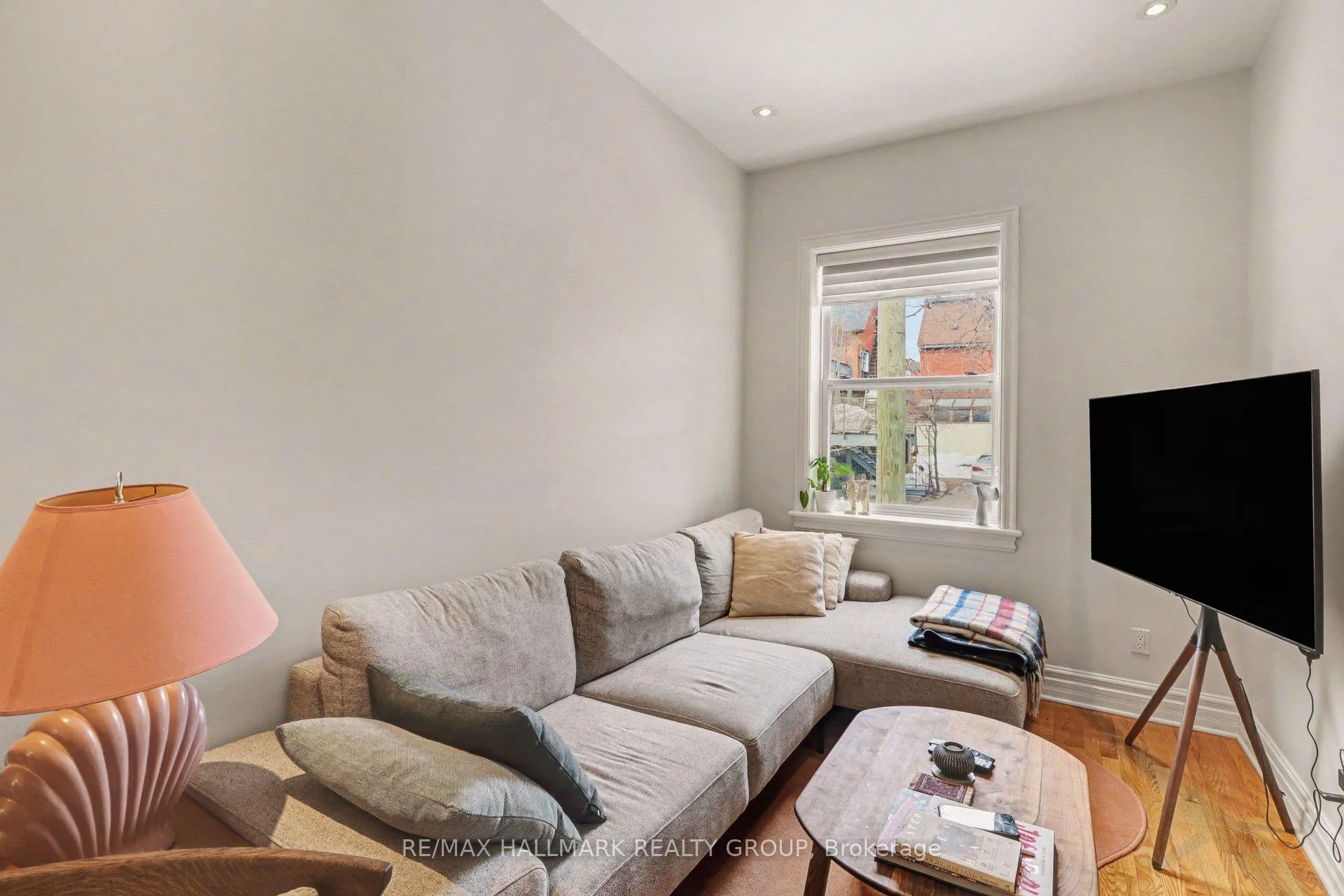 Photo 5 of 34 Lewis Street, Ottawa, Ottawa Centre/Golden Triangle — HOMEH