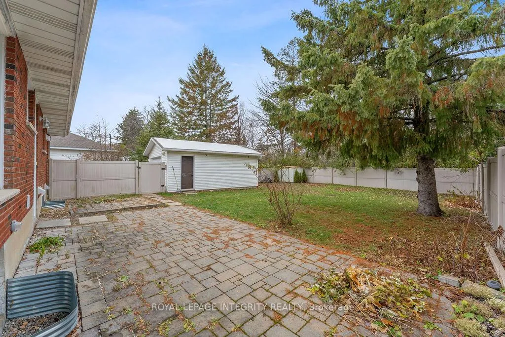 Photo 4 of Unit B, 1105 Falaise Road, Ottawa, Borden Farm/Stewart Farm/Carleton Heights/Parkwood Hills — HOMEH