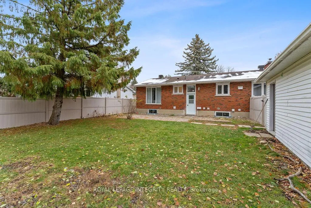 Photo 6 of Unit B, 1105 Falaise Road, Ottawa, Borden Farm/Stewart Farm/Carleton Heights/Parkwood Hills — HOMEH